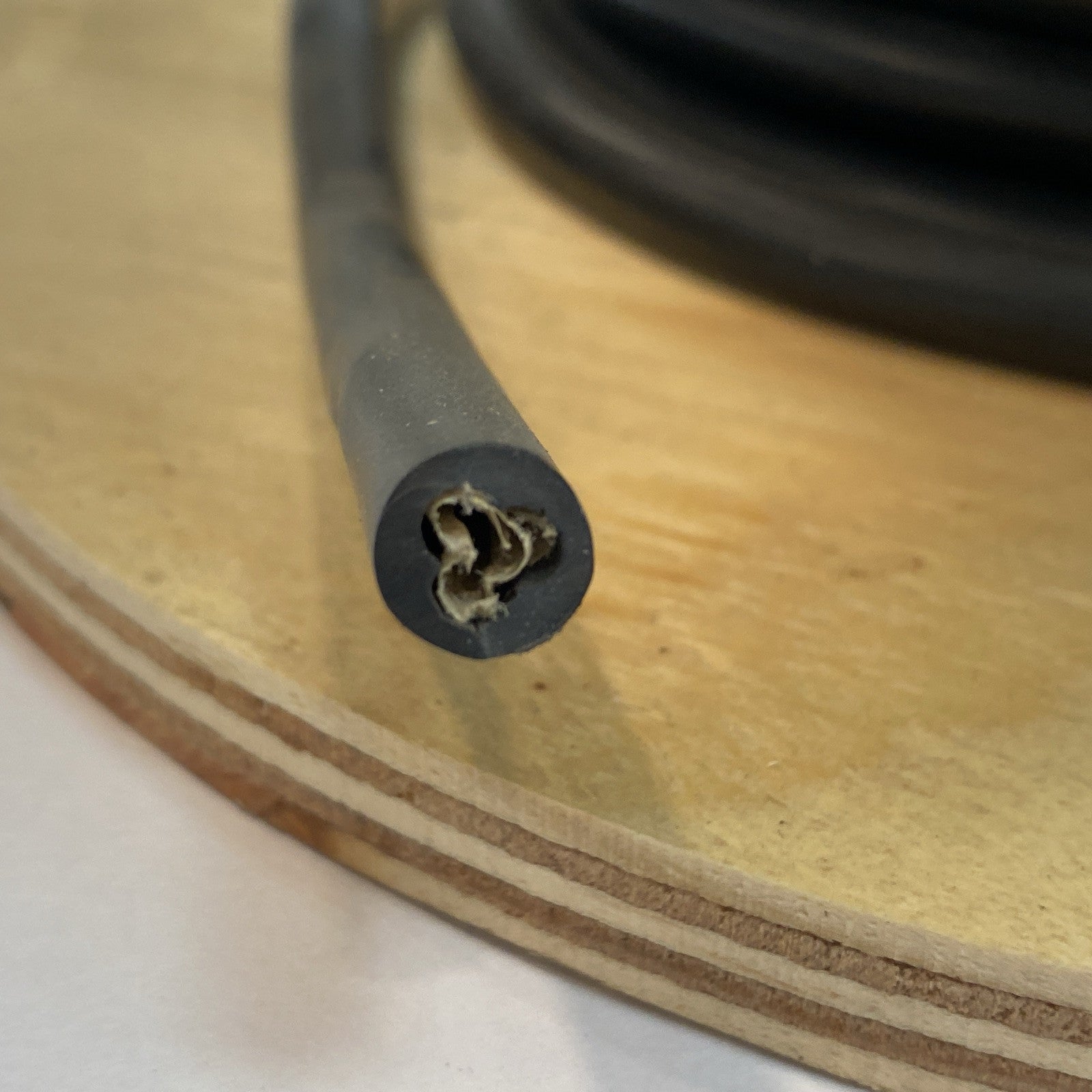 LAPP 221403 Cable OLFLEX TRAY II 3G2.5 14/3C 42-FT 3C 14 AWG Black - Maverick Industrial Sales
