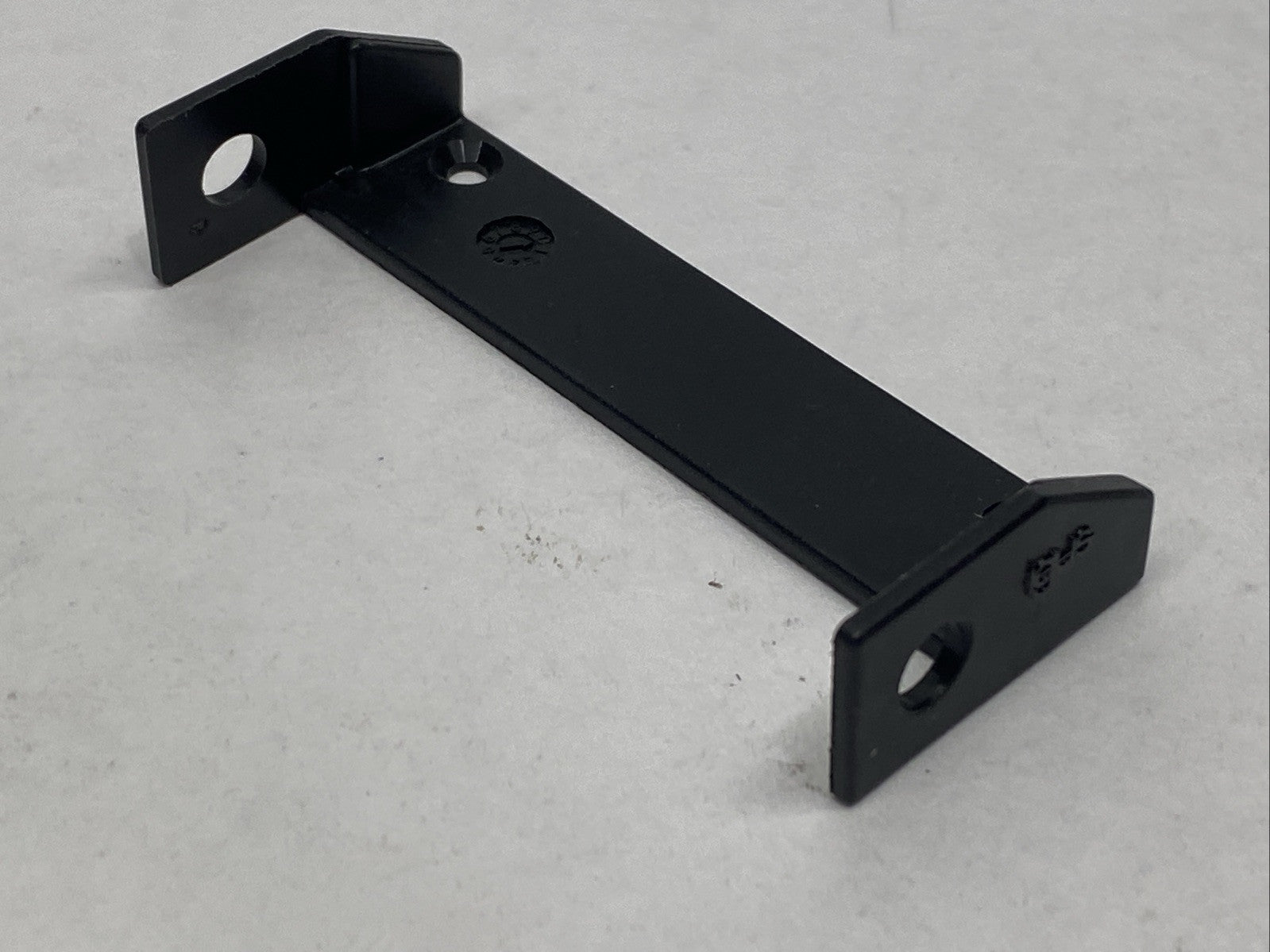 Igus 060-64-12PZ E06 Series Energy Chain Mounting Brackets Male/Female - Maverick Industrial Sales