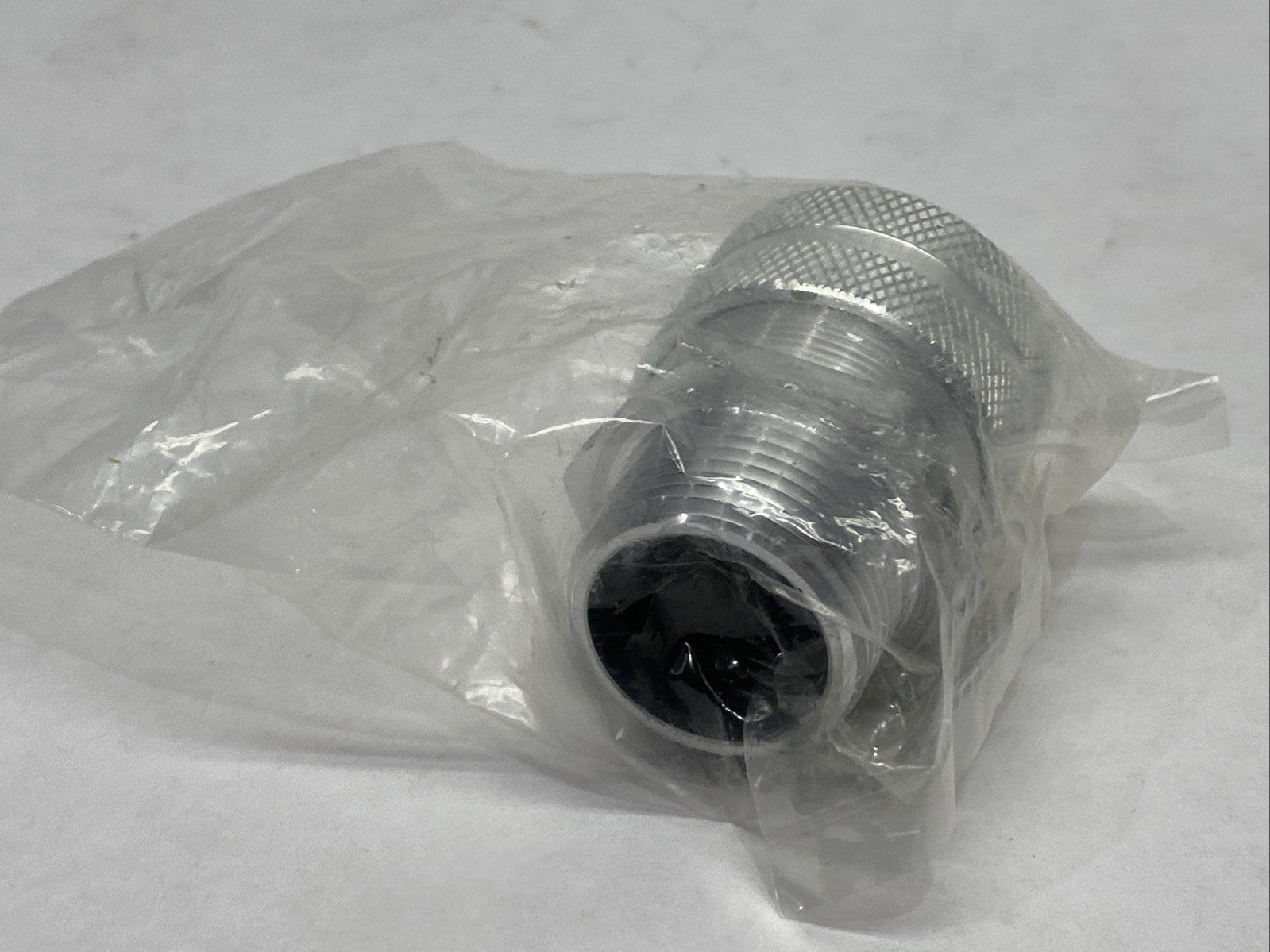 Hubbell SHC1042 Kellems Wire Management Cord Connector Male 1" - Maverick Industrial Sales