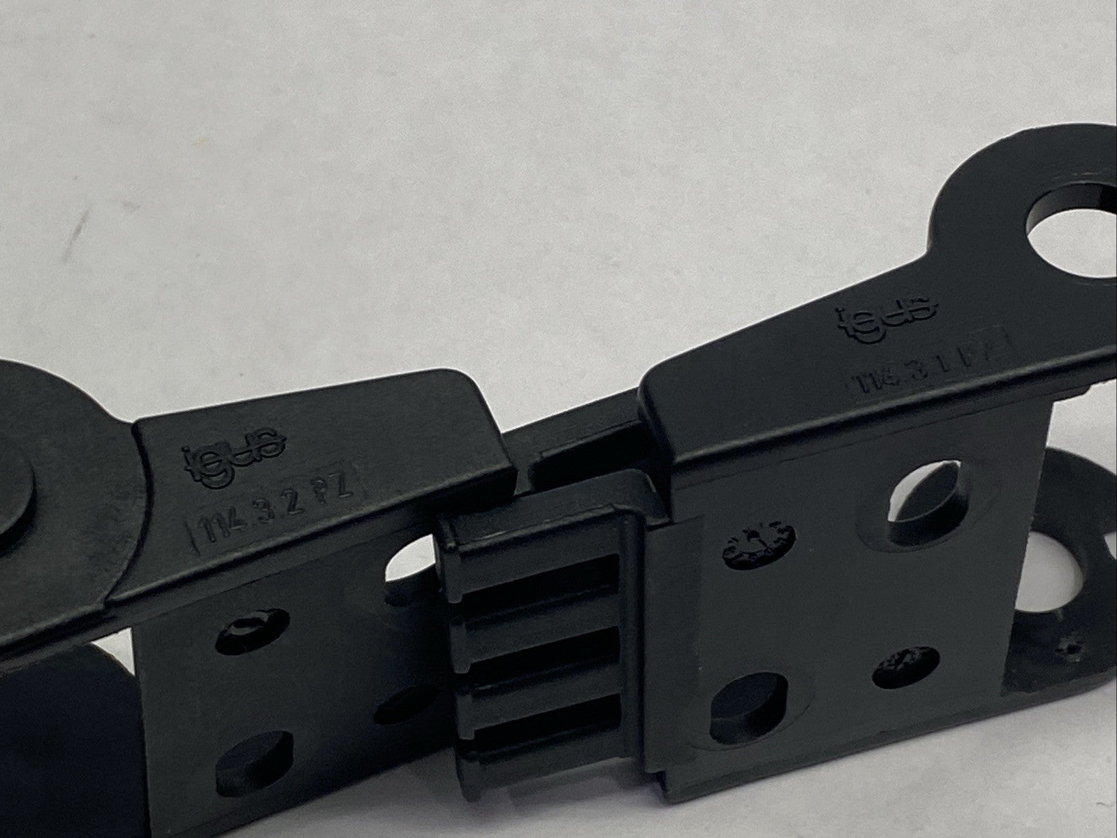 Igus 114-3-12PZ E14 Series Mounting Brackets With Tiewrap Plates Male / Female - Maverick Industrial Sales