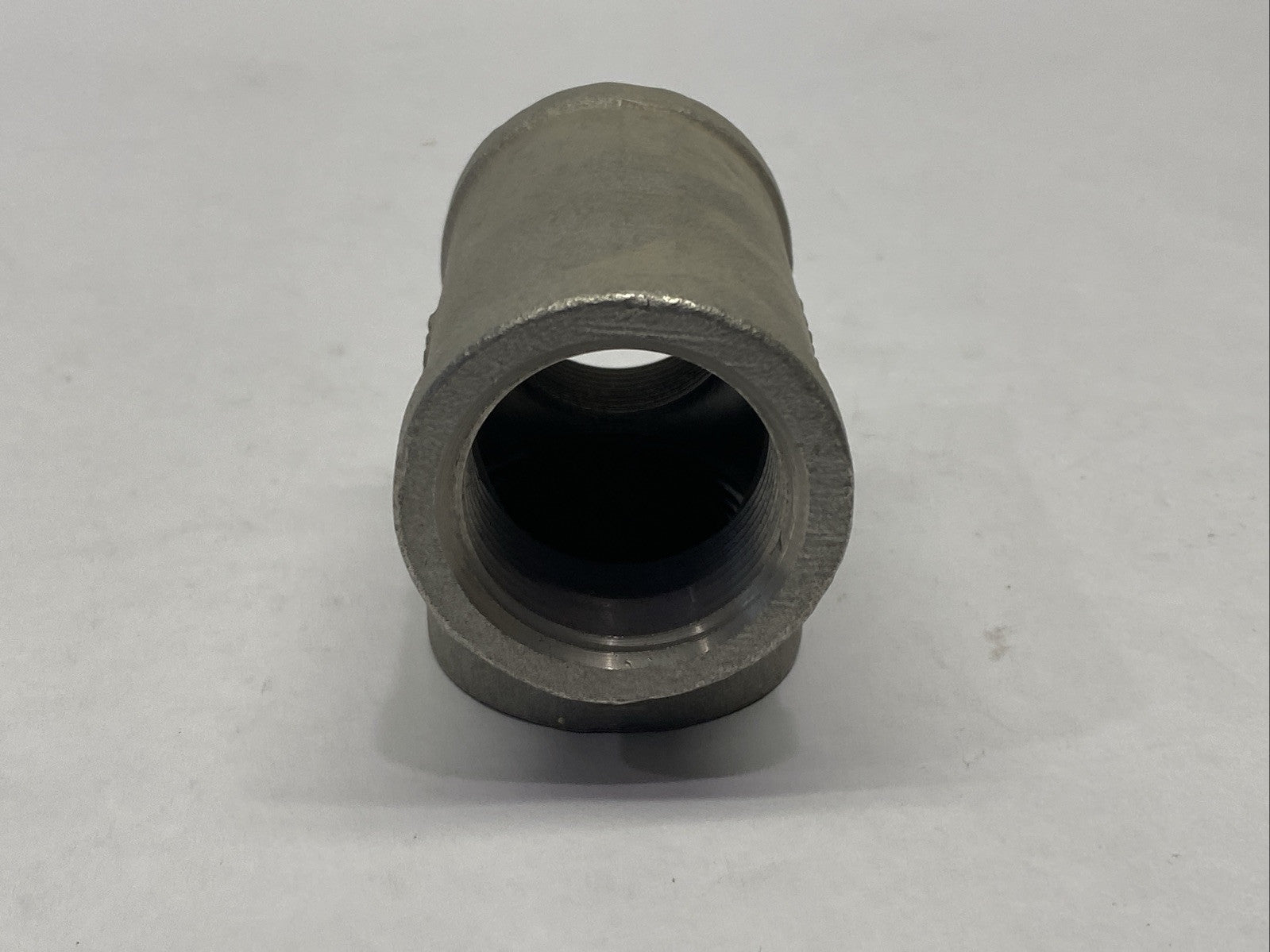 Camco 316-11/4 Pipe Tee Fitting 1-1/2" NPT - Maverick Industrial Sales