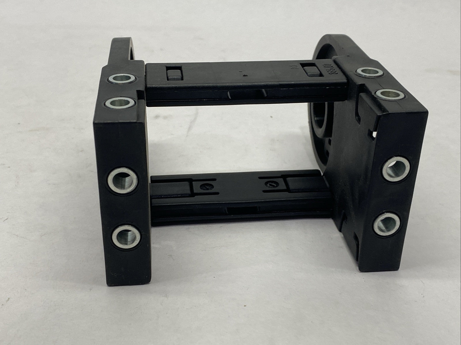 Igus 3800.10 Cable Carrier KMA Mounting Pivoting Bracket - Maverick Industrial Sales