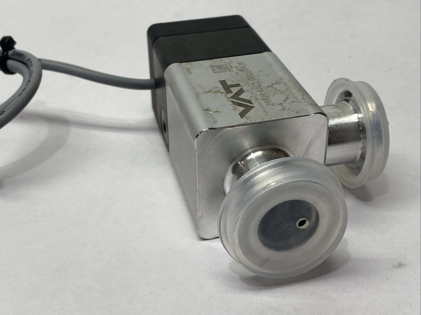 VAT 24424-KA21-0001/0436 Angle Vacuum Valve - Maverick Industrial Sales