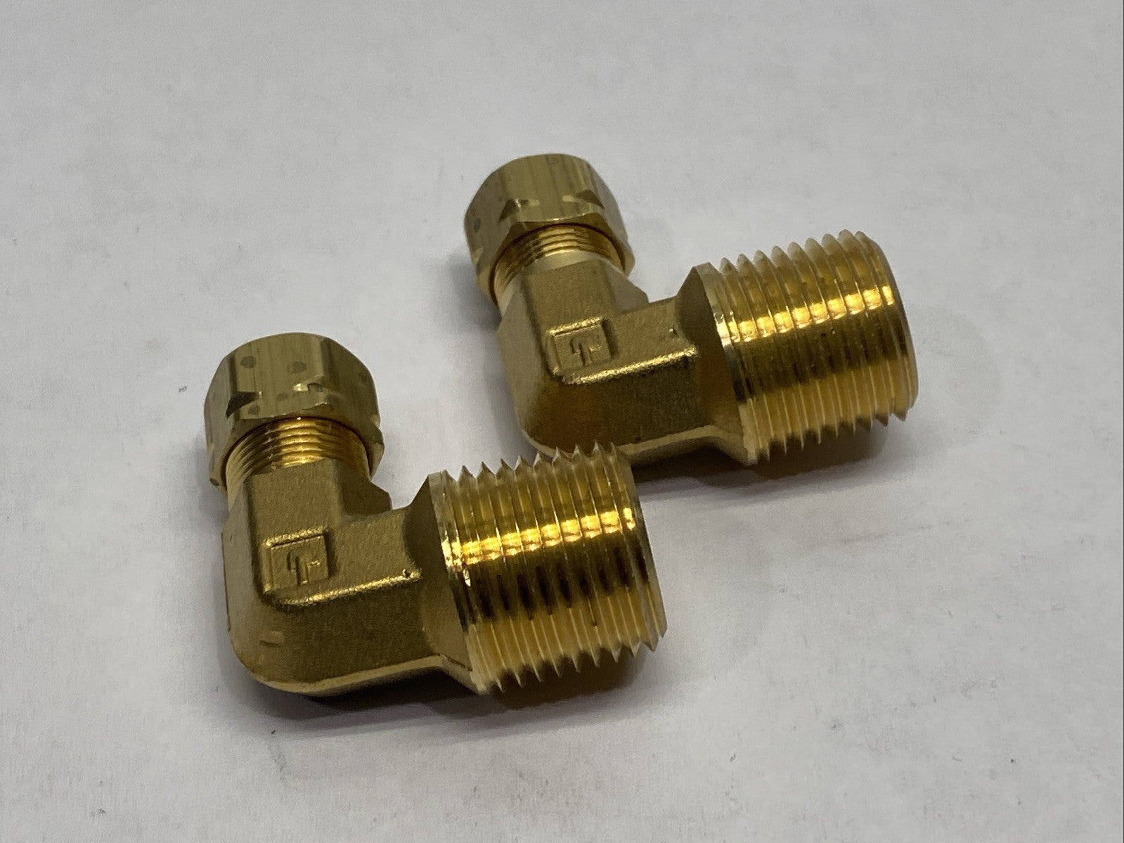 Parker 169CA-6-8 Brass Compression Elbow Fitting 3/8" Tube OD 1/2" NPT LOT OF 2 - Maverick Industrial Sales