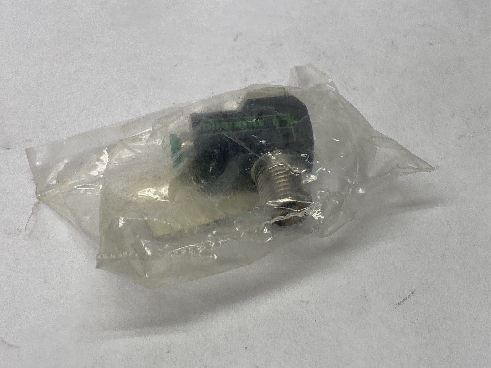 Numatics 2FPRN8 Flow Control Valve 1/4" NPT x 1/4" PTC - Maverick Industrial Sales