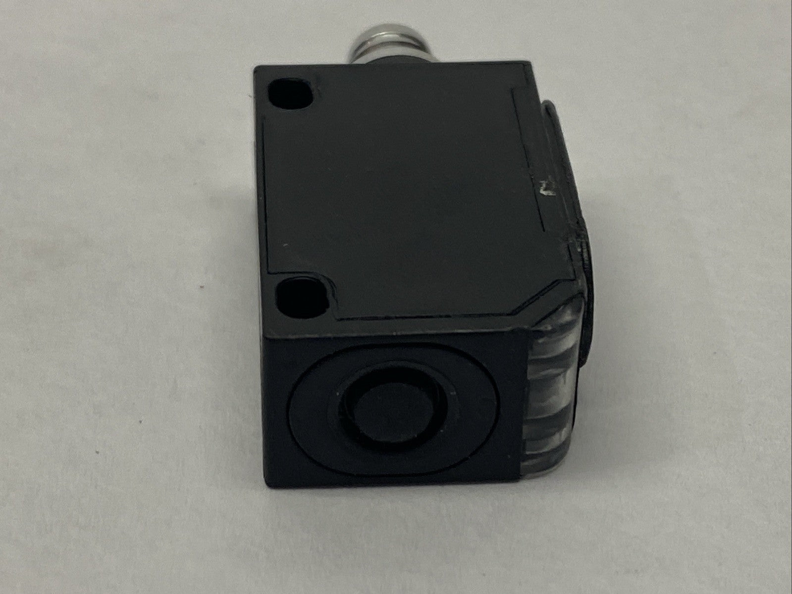 Balluff BUS004C Ultrasonic Sensor Male M8 4-Pin BUS R06K1-PPX-02/015-S75G - Maverick Industrial Sales