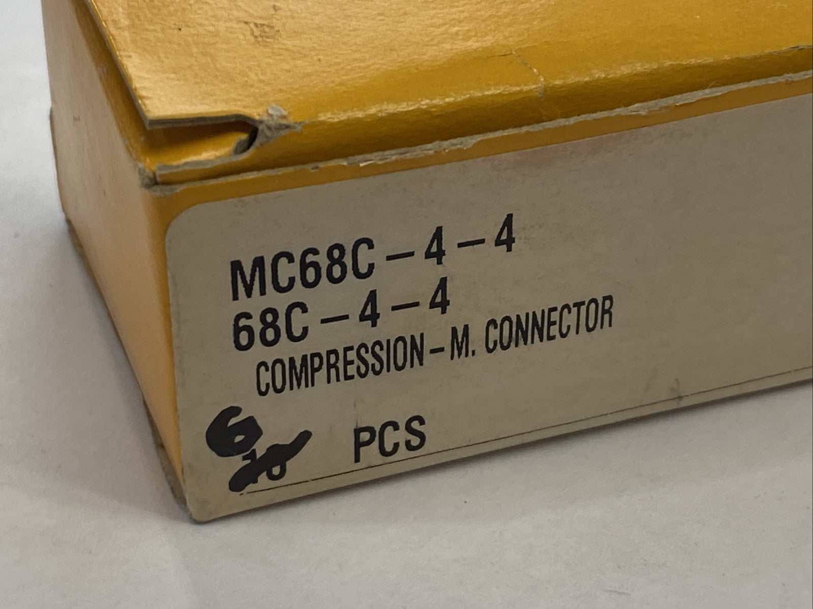 Parker 68C-4-4 Brass Compression Fitting 1/4" OD Tube x 1/4" NPT LOT OF 6 - Maverick Industrial Sales