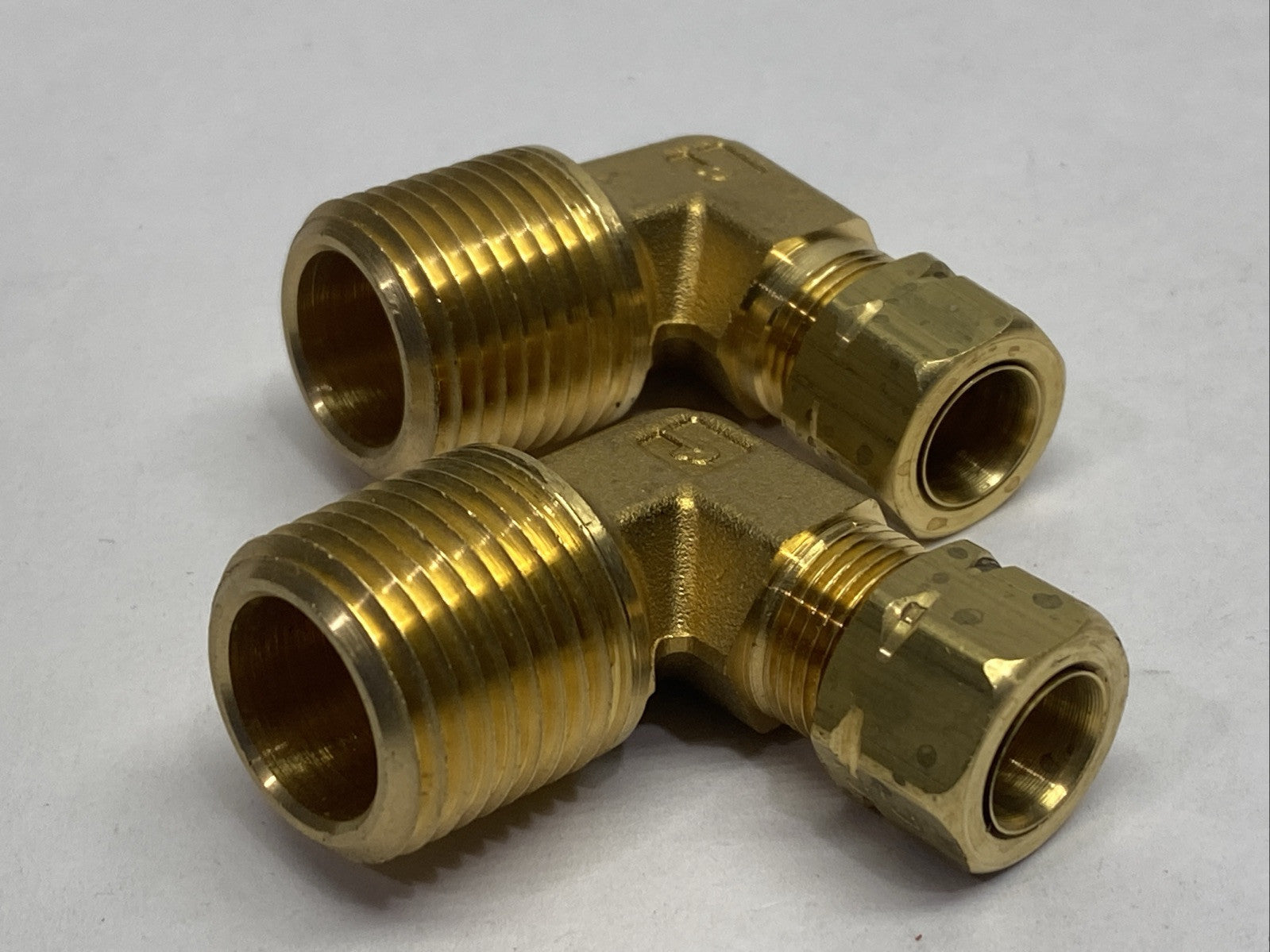 Parker 169CA-6-8 Brass Compression Elbow Fitting 3/8" Tube OD 1/2" NPT LOT OF 2 - Maverick Industrial Sales