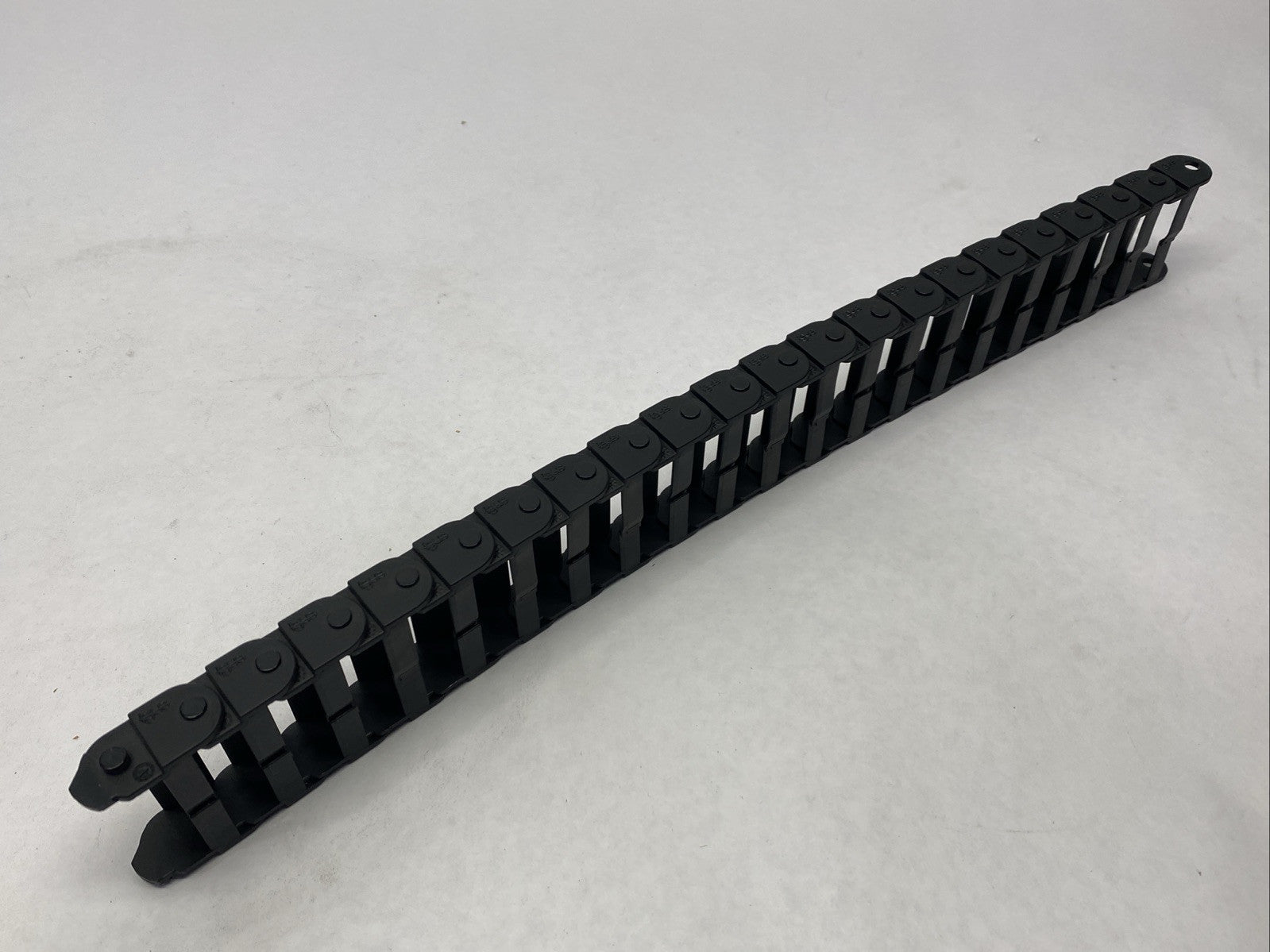 Igus Z08-40-028 Series Z08 Cable Carrier 21 Links 17" Length - Maverick Industrial Sales