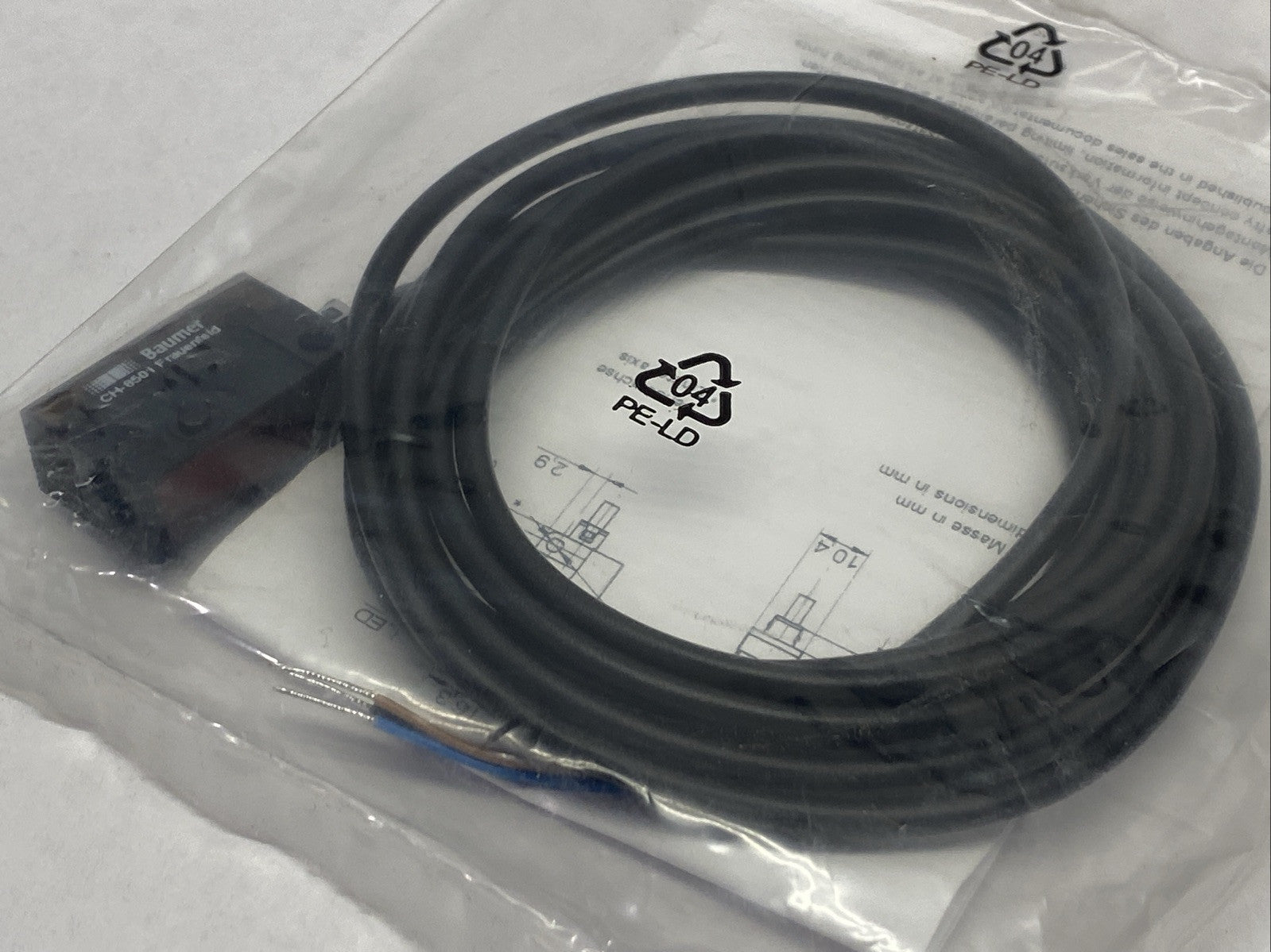 Baumer FPDK 10N5130 Retro-Reflective Sensor 2m 4-pin - Maverick Industrial Sales