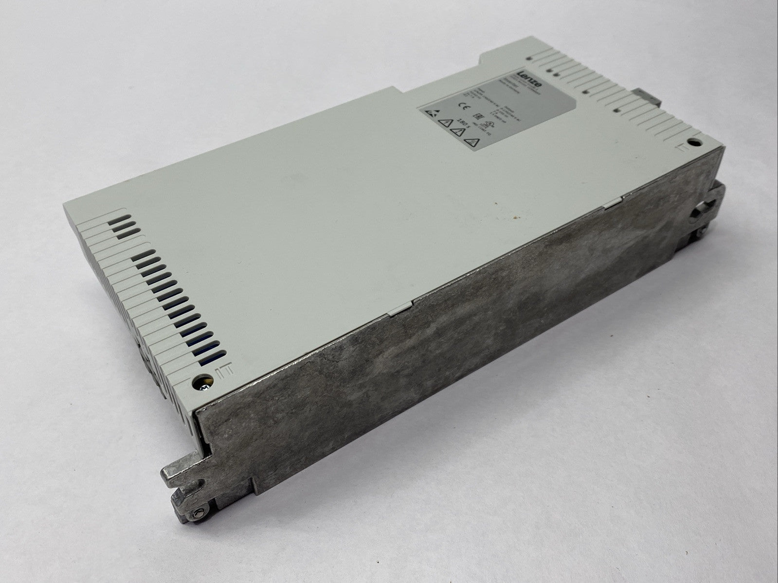 I51AE215B10011000S | Lenze i510 Inverter 1.5kW/2HP 1/N/PE 230/240VAC - New – Open box - Maverick Industrial Sales