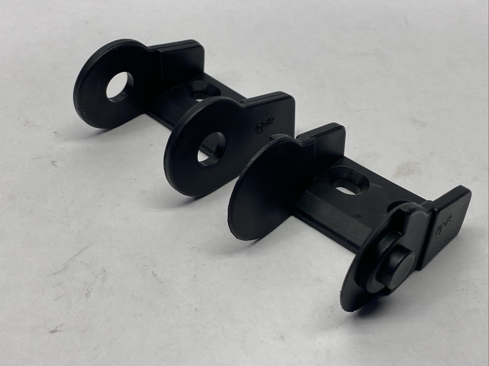 Igus 230-34PZ Energy Chain Mounting Brackets Male/Female - Maverick Industrial Sales
