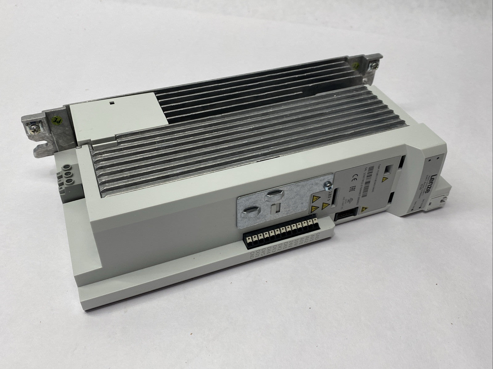 I51AE215B10011000S | Lenze i510 Inverter 1.5kW/2HP 1/N/PE 230/240VAC - New – Open box - Maverick Industrial Sales