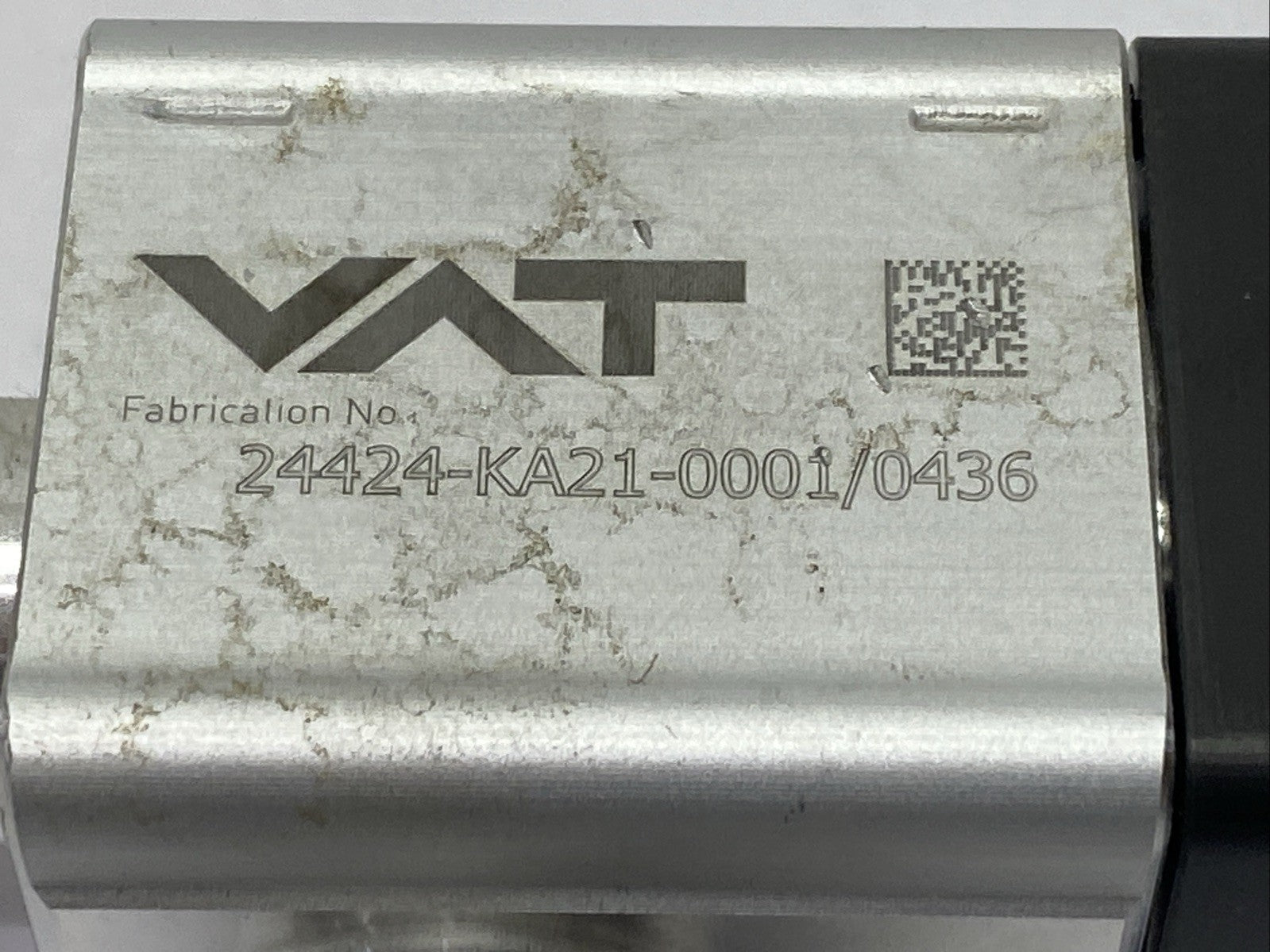 VAT 24424-KA21-0001/0436 Angle Vacuum Valve - Maverick Industrial Sales