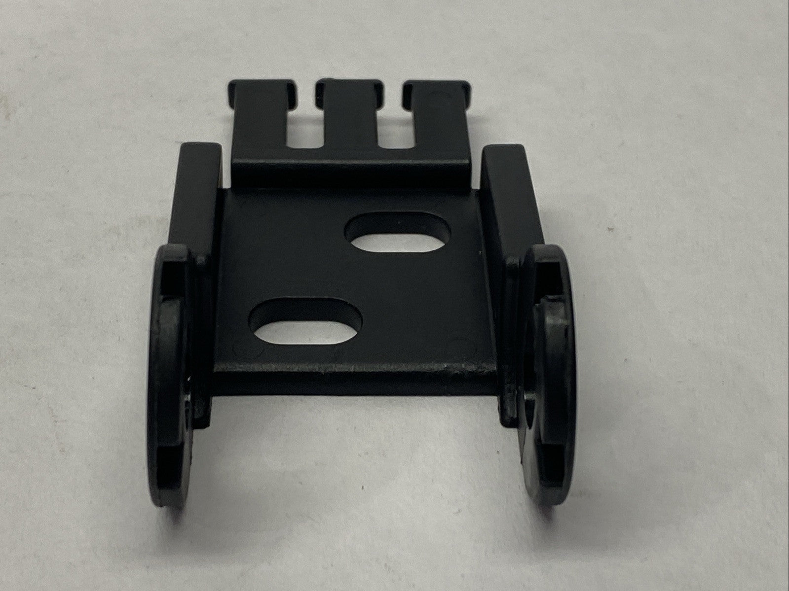 Igus 1025-12PZ 1-Channel Mounting Bracket LOT OF 3 - Maverick Industrial Sales
