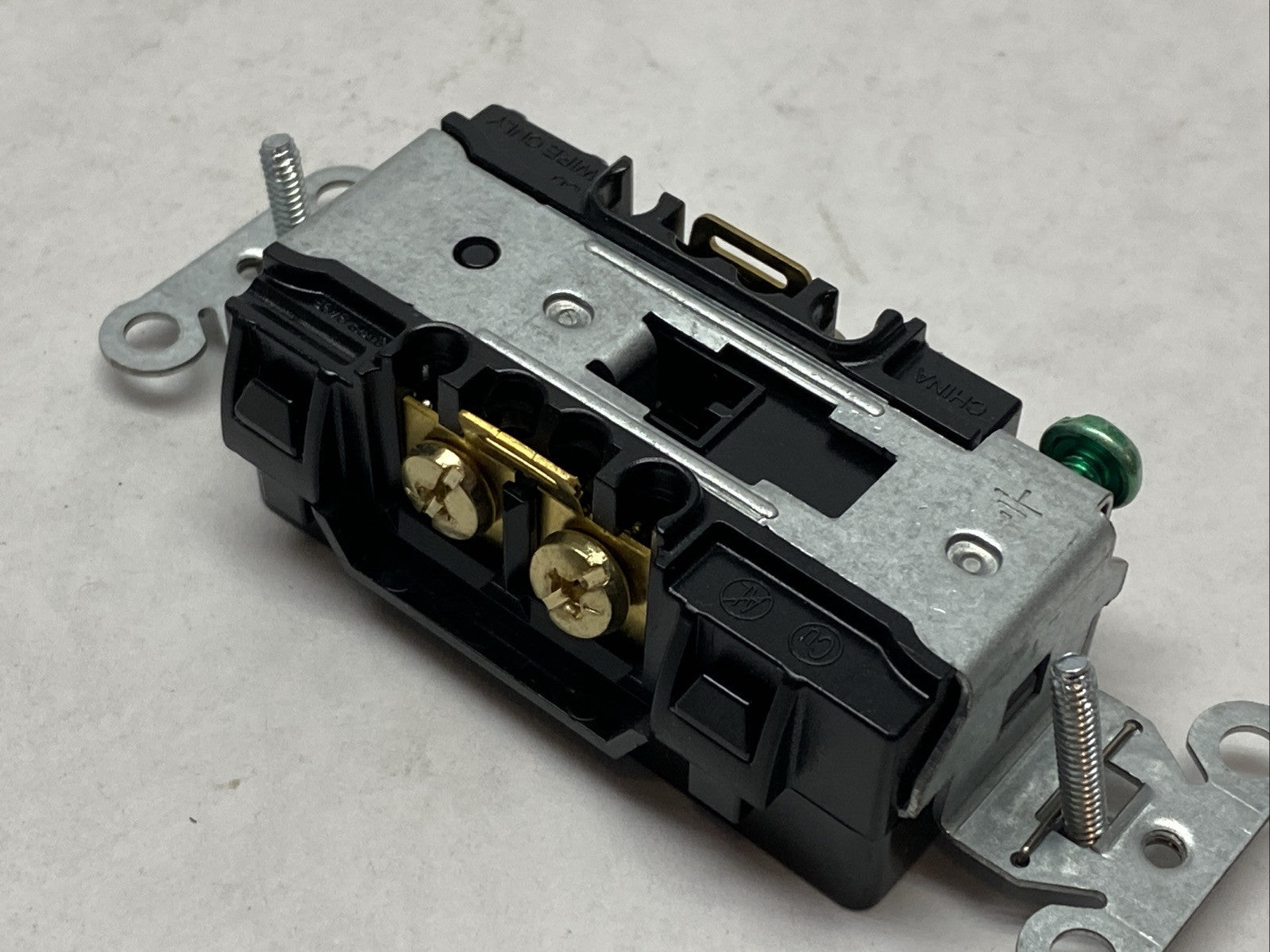 Hubbell DR20BLK Duplex Receptacle Flush Mount Black 20A 125V LOT OF 2 - Maverick Industrial Sales