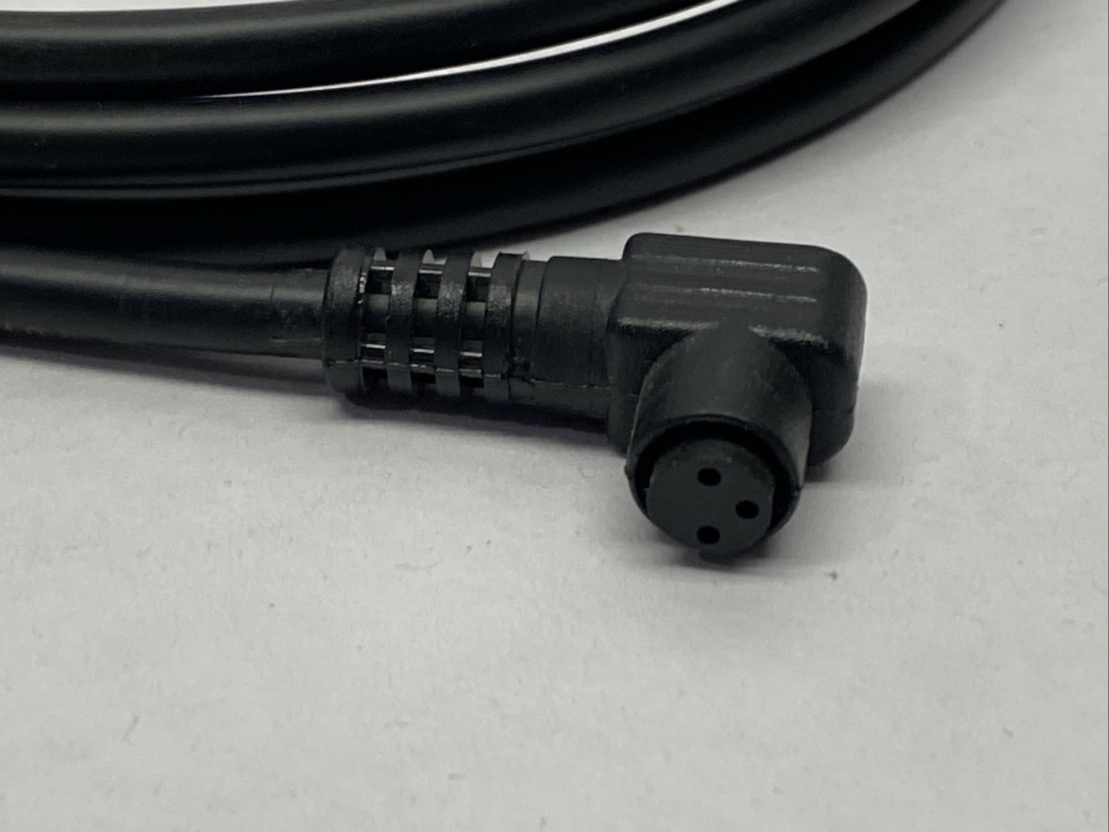Baumer Electric ES-8 Cordset 3-Pin Right Angle Female 545 - Maverick Industrial Sales