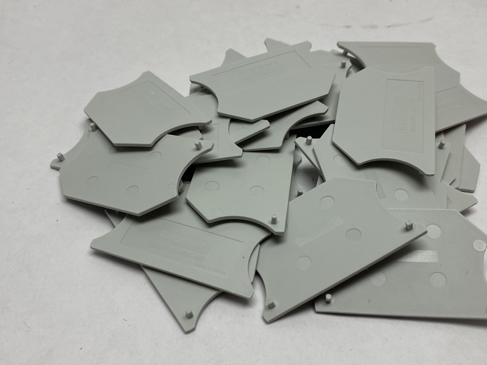 Cooper Bussmann DDNS10-GY-ND Terminal Block End Cover Gray LOT OF 30 - Maverick Industrial Sales