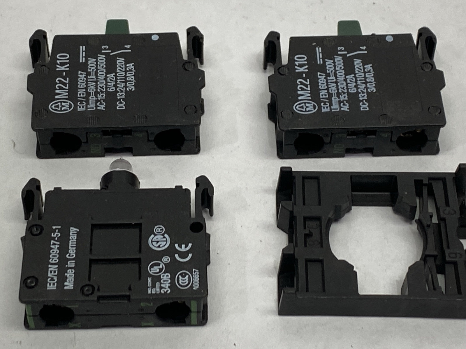 Moeller S-5412 Illuminated 3-Position Selector Switch Assembly Green - Maverick Industrial Sales