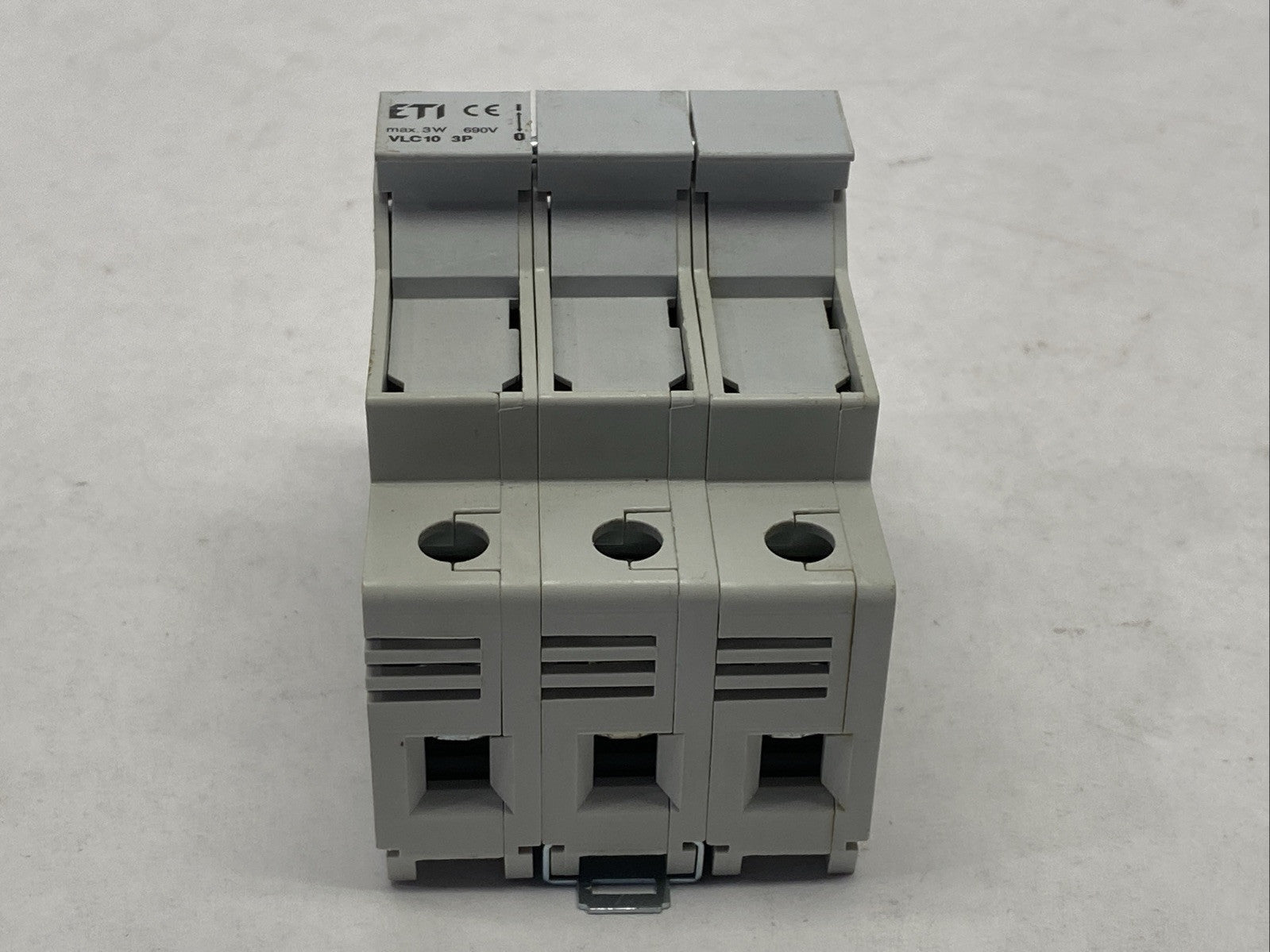 ETI VLC10 3P Fuse Holder 32A 690V 3W 3P - Maverick Industrial Sales