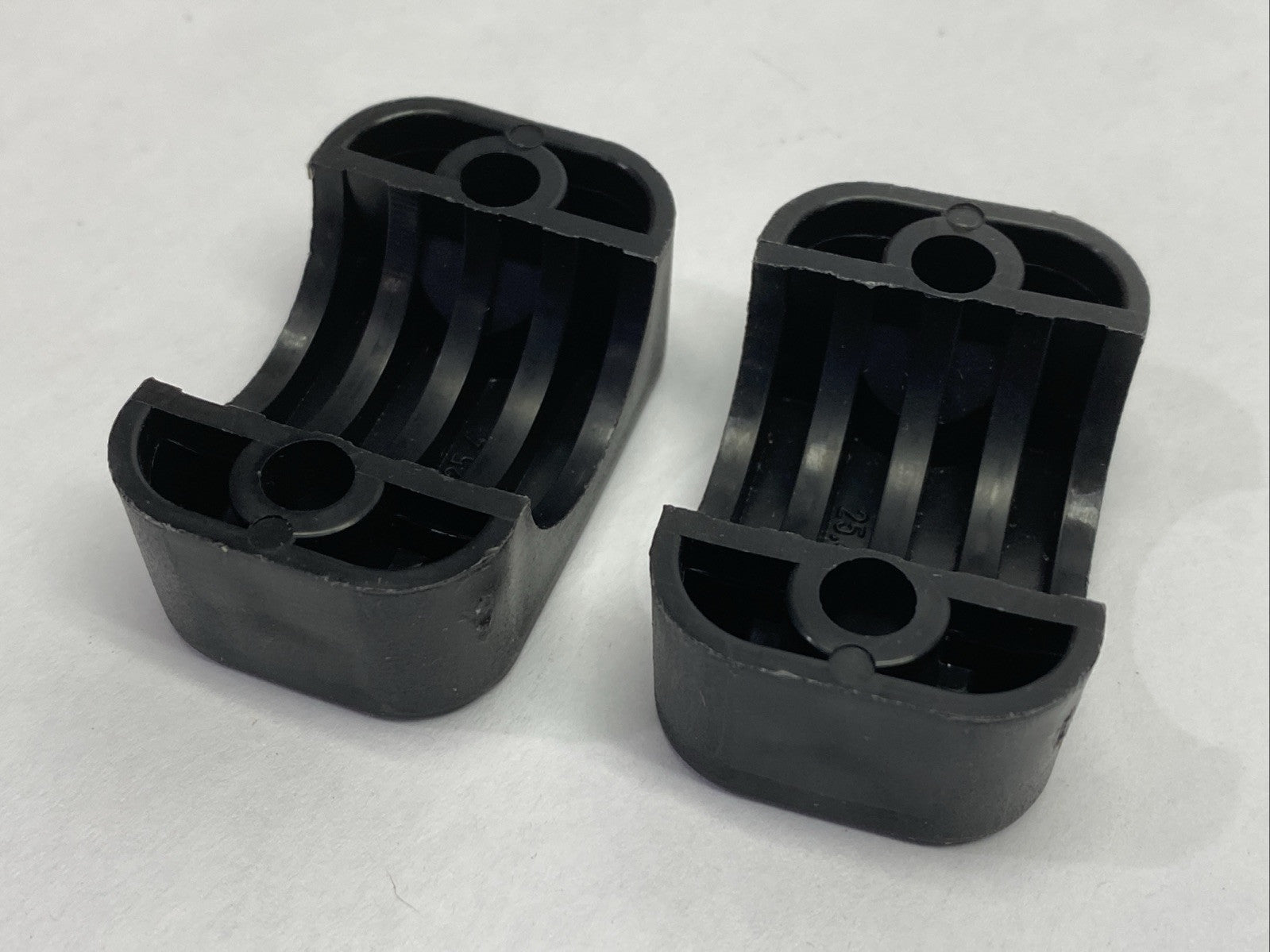 Parker 3254-PP Inch Tube And Hose Clamps 1" LOT OF 10 - Maverick Industrial Sales