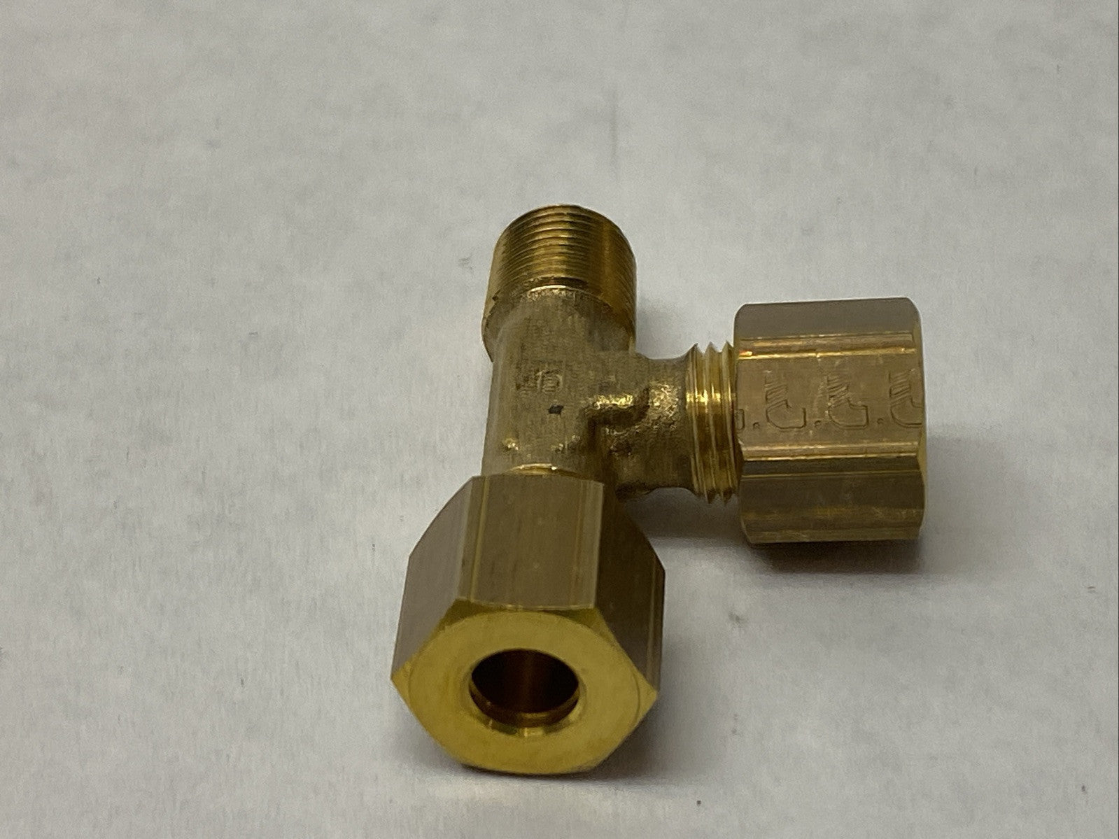 Parker 0103 06 10 Brass Compression Tee Fitting 6mm OD Tube LOT OF 8 - Maverick Industrial Sales