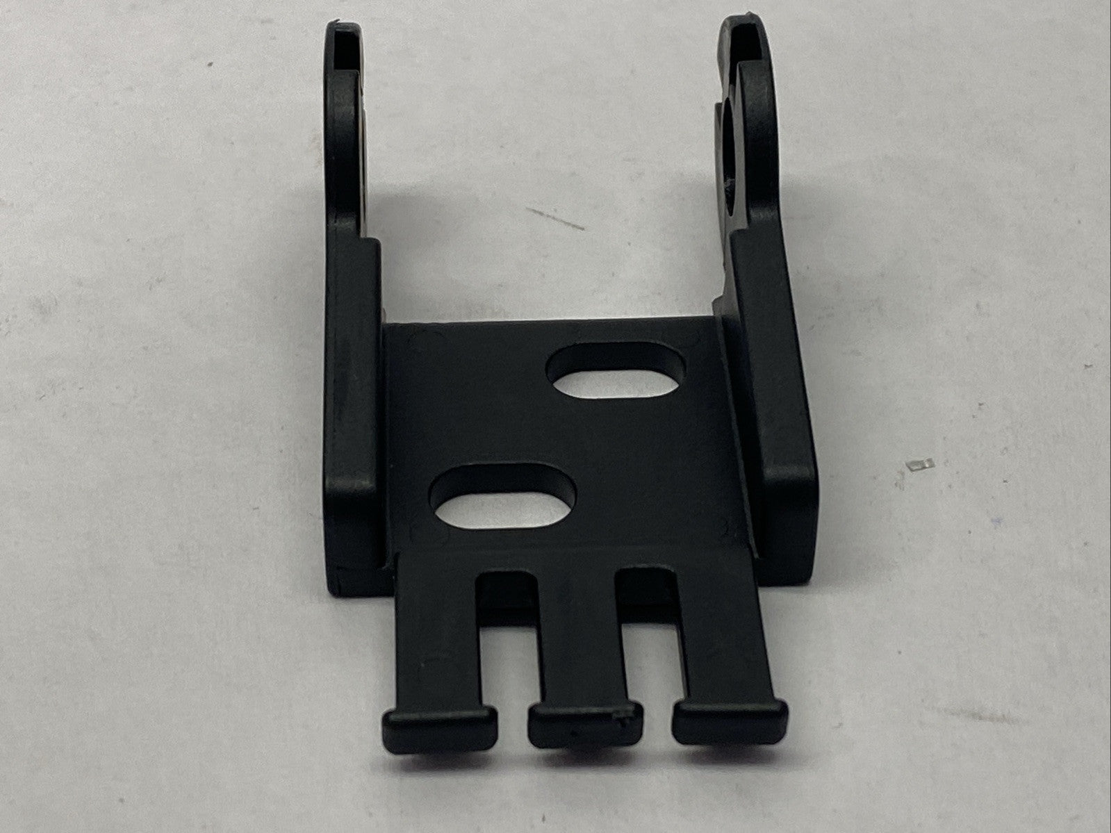 Igus 1025-12PZ 1-Channel Mounting Bracket LOT OF 3 - Maverick Industrial Sales