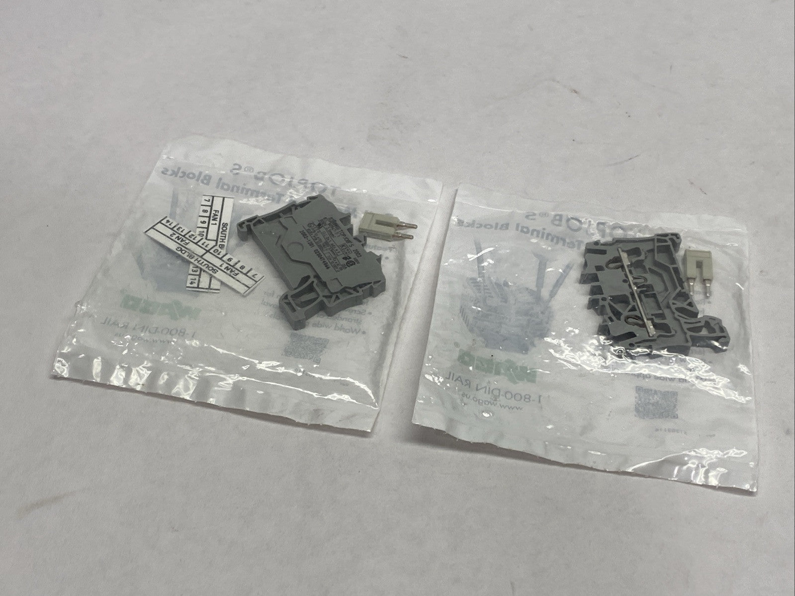 Wago 2002-1201 TopJobs Terminal Block 2.5mm 800v LOT OF 2 - Maverick Industrial Sales