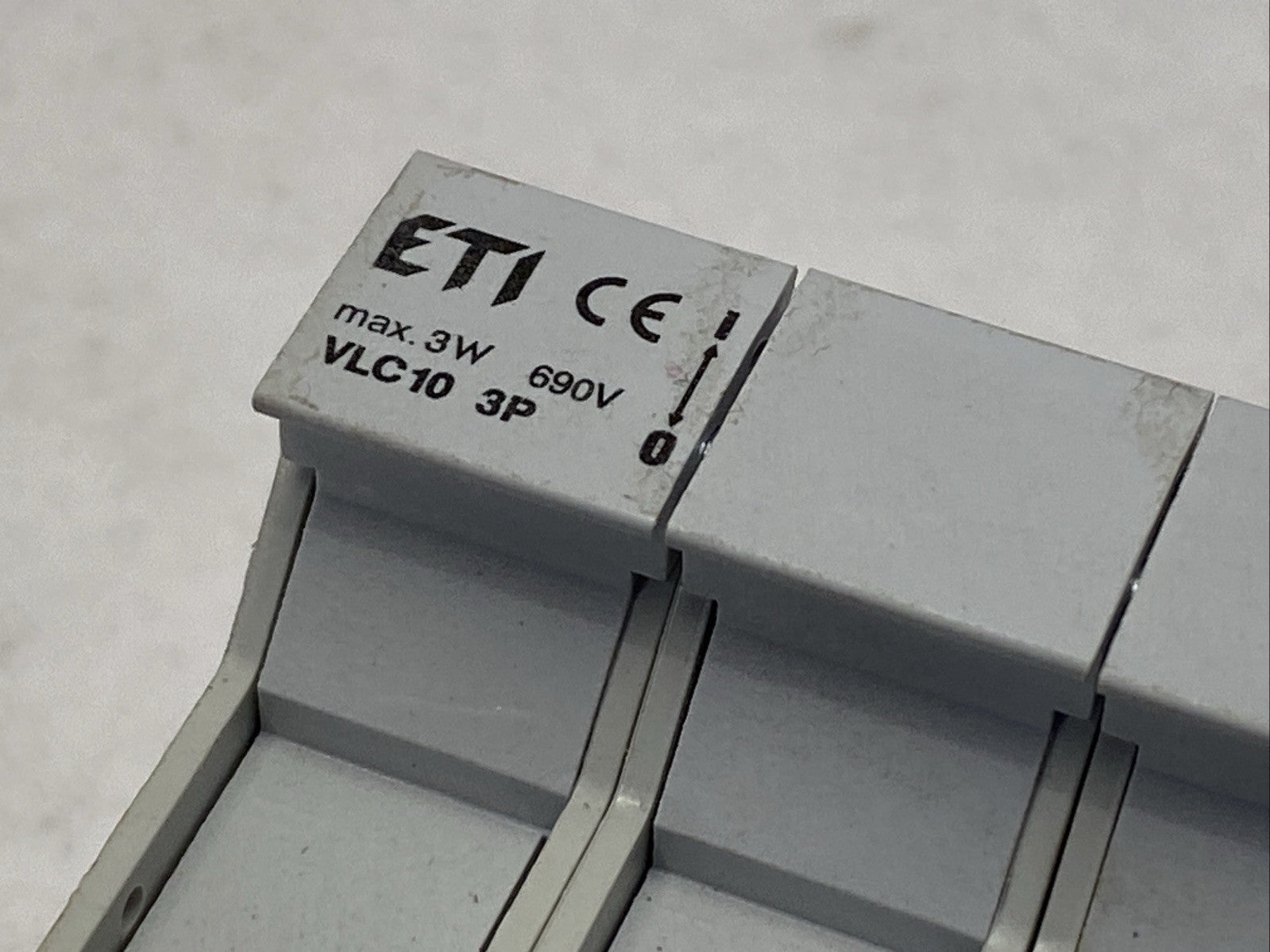 ETI VLC10 3P Fuse Holder 32A 690V 3W 3P - Maverick Industrial Sales