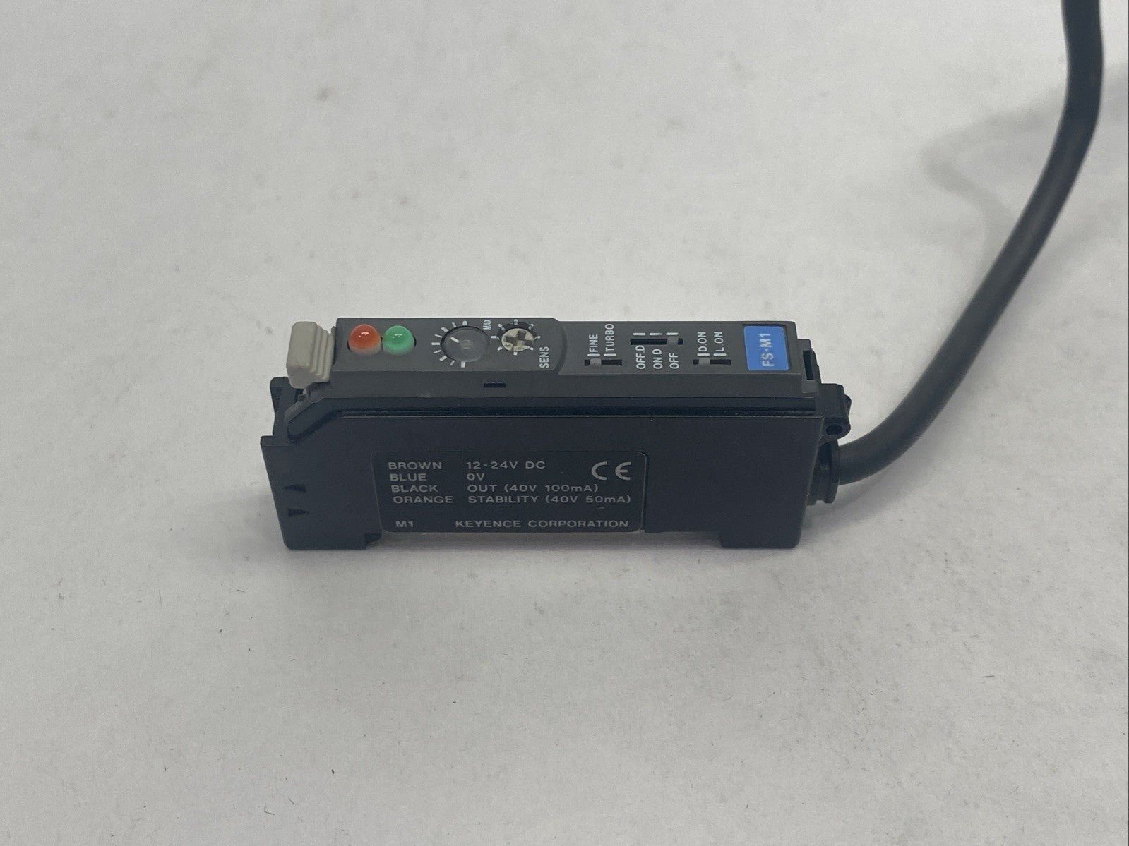 Keyence FS-M1 Fiber Amplifier Main Unit, NPN, NO COVER/DOOR - Maverick Industrial Sales