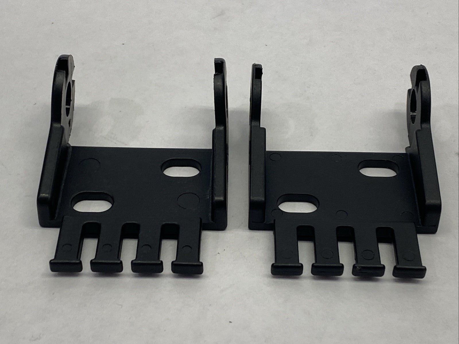 1038-1PZ | Igus 1038-1PZ 15 Series Mounting Bracket With Wiretap Plate ...