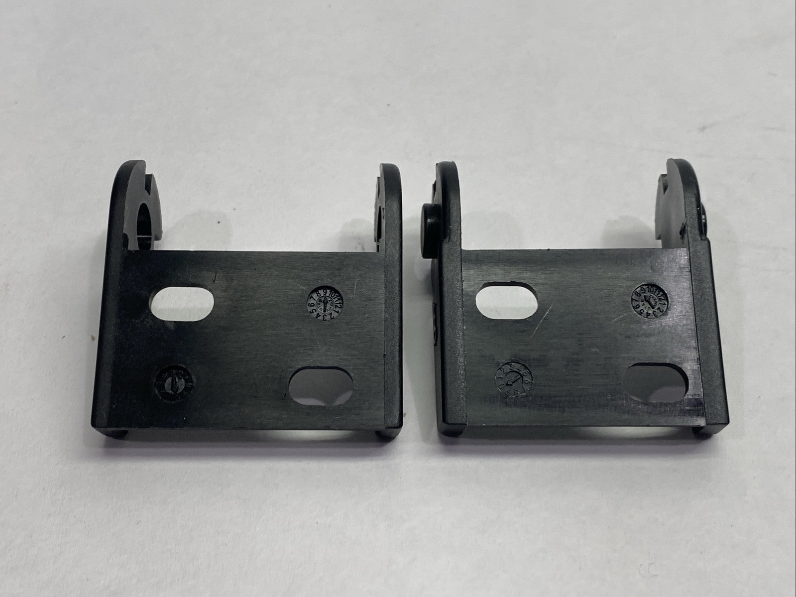 Igus 114-3-12P Cable Carrier End Bracket Male And Female - Maverick Industrial Sales