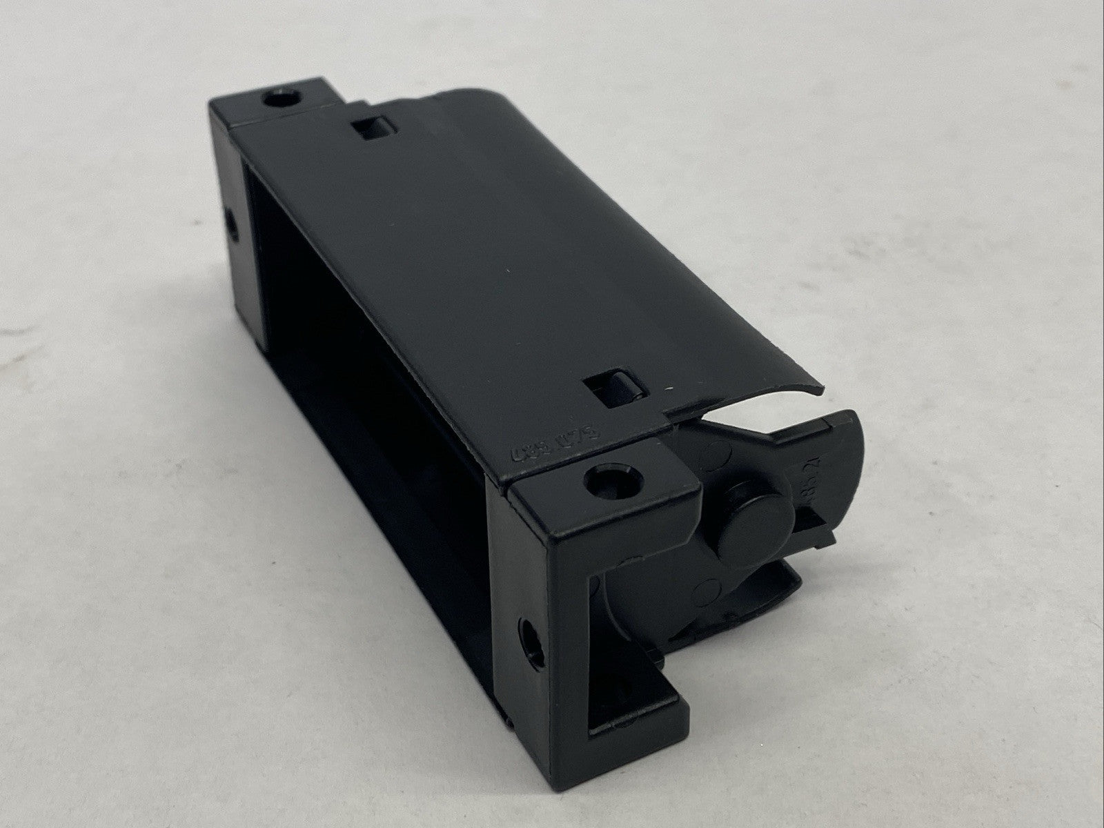 Igus 480-075-12 R48 Series Pivoting Mounting Brackets Male/Female - Maverick Industrial Sales