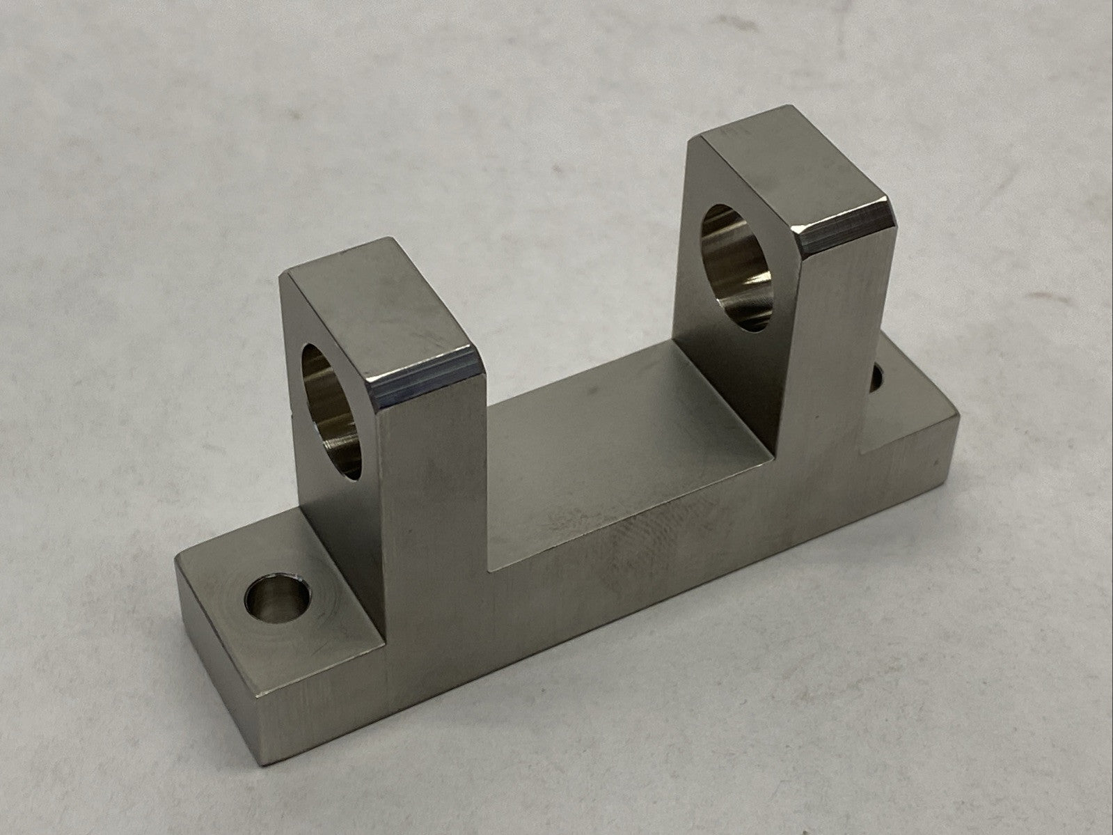 Misumi HGBPS12-W30-H30 U-Shaped Hinge Base H7 Type - Maverick Industrial Sales