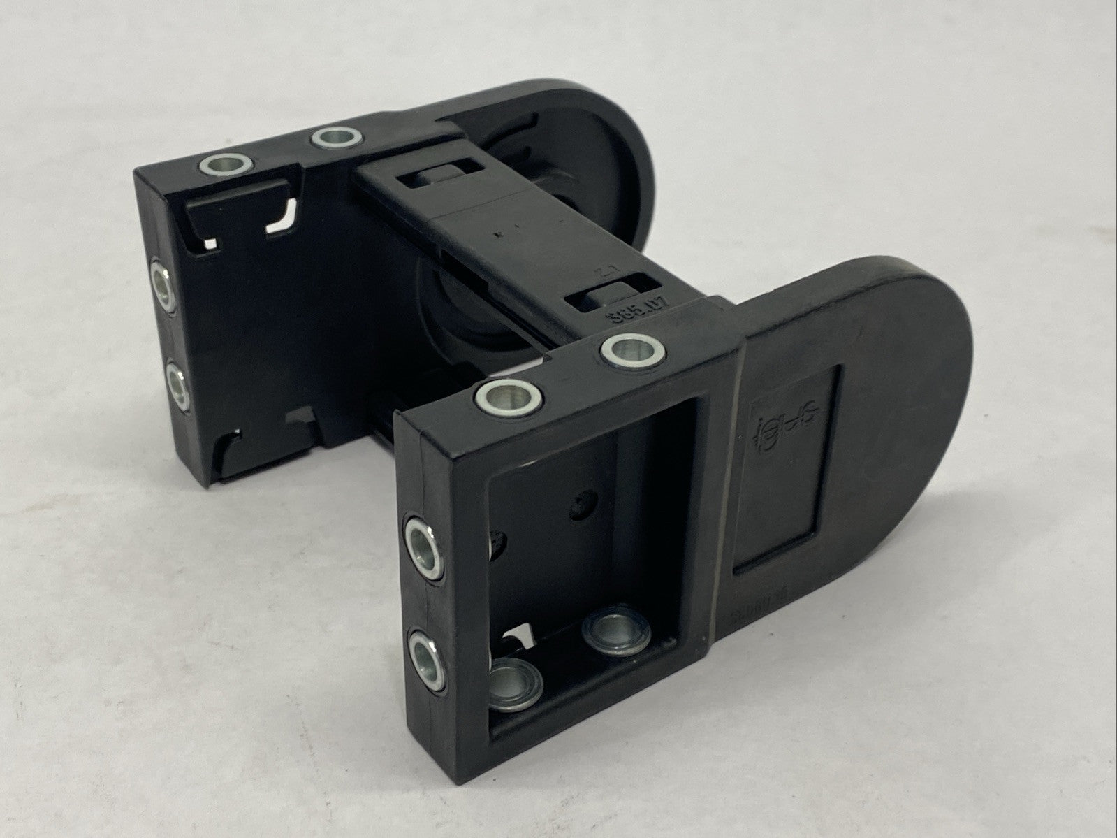 Igus 3800.10 Cable Carrier KMA Mounting Pivoting Bracket - Maverick Industrial Sales