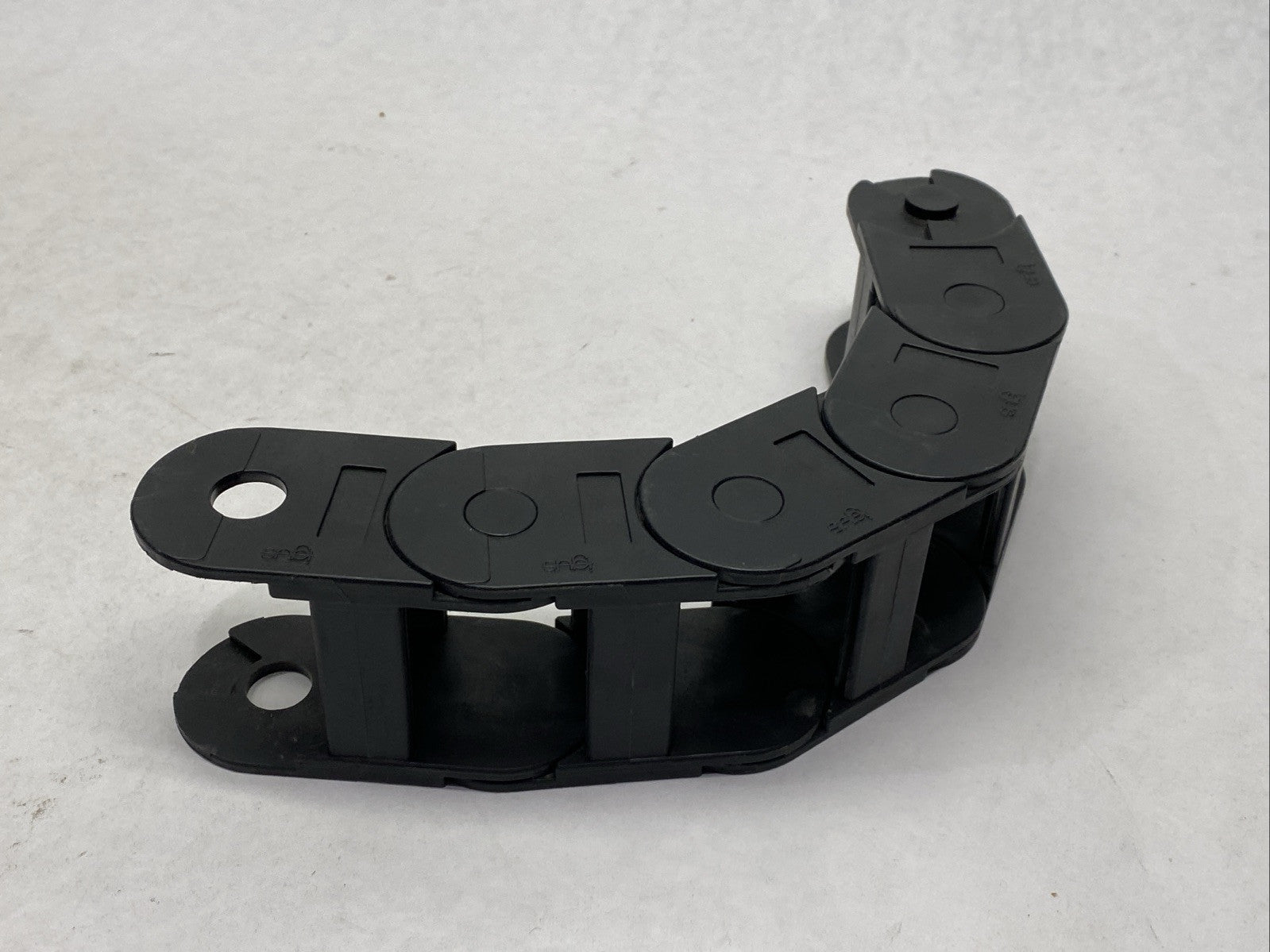 Igus 26.05.100 Series 26 Energy Chain 5-Links 13" Length - Maverick Industrial Sales