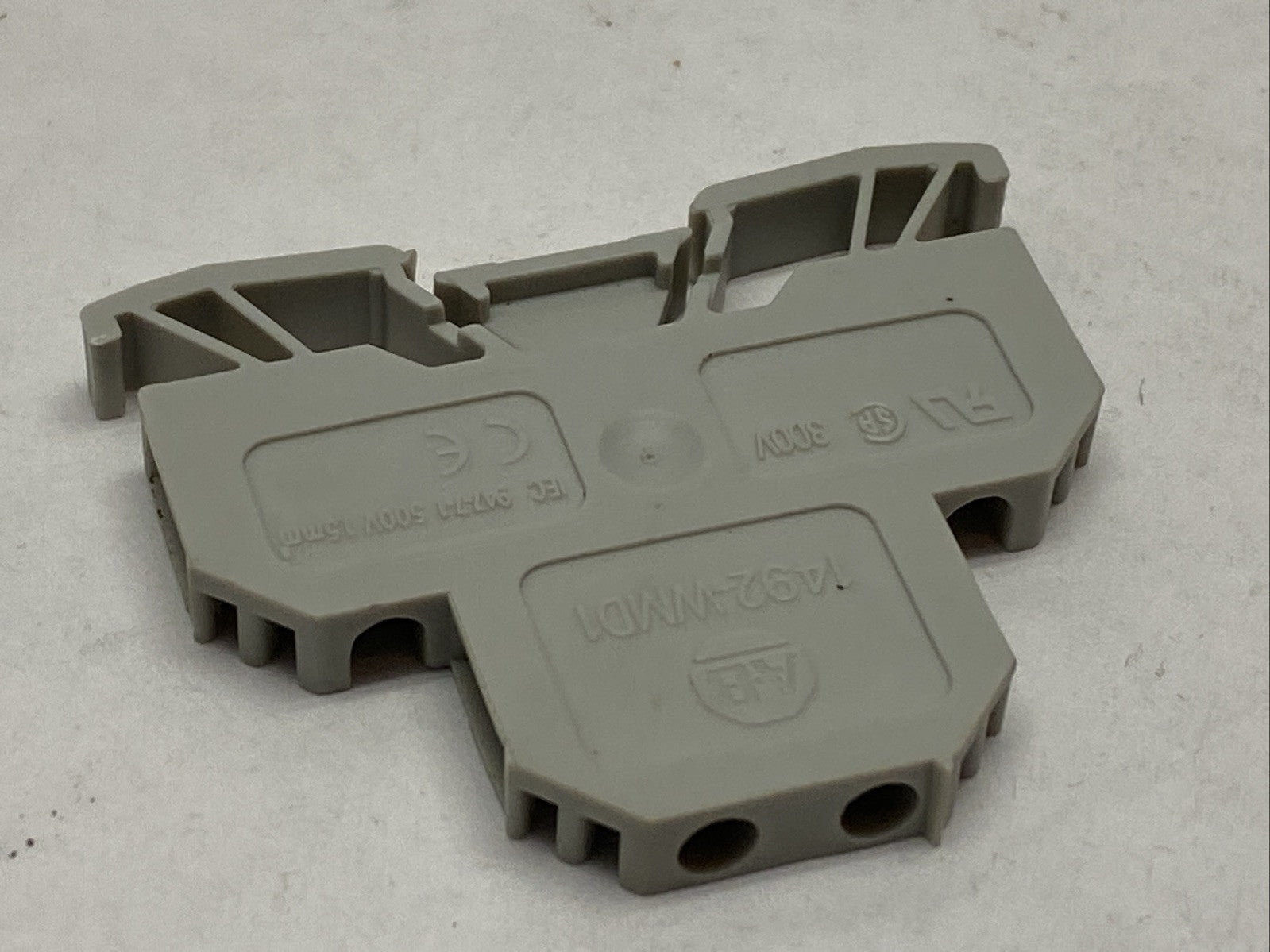 Allen Bradley 1492-WMD1 IEC Terminal Block Gray 300V LOT OF 10 - Maverick Industrial Sales