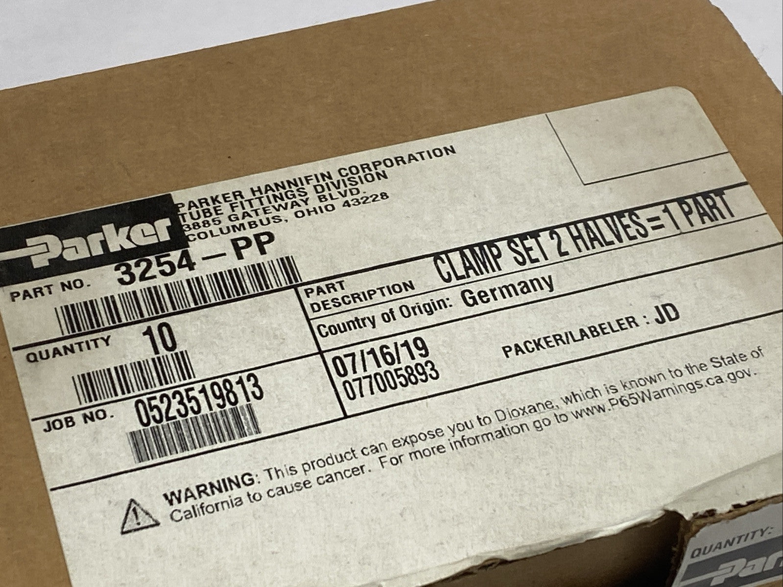 Parker 3254-PP Inch Tube And Hose Clamps 1" LOT OF 10 - Maverick Industrial Sales