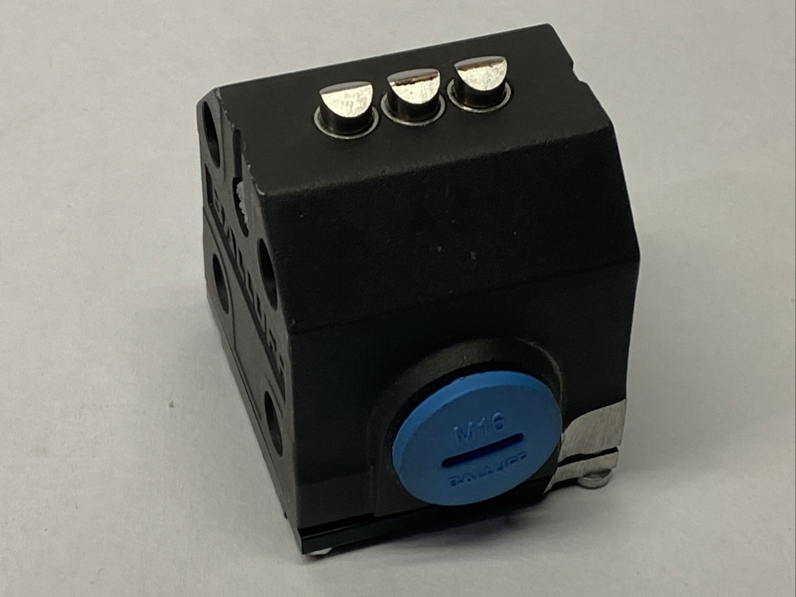 Balluff BNS01RW Mechanical Multiple Position Limit Switch BNS 819-B03-D08-40-13 - Maverick Industrial Sales