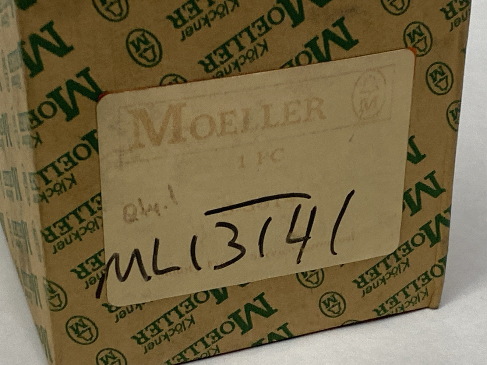 Moeller ML13141 2-Position Selector Switch Assembly w/ DILER-40 FAZ-C1 - Maverick Industrial Sales