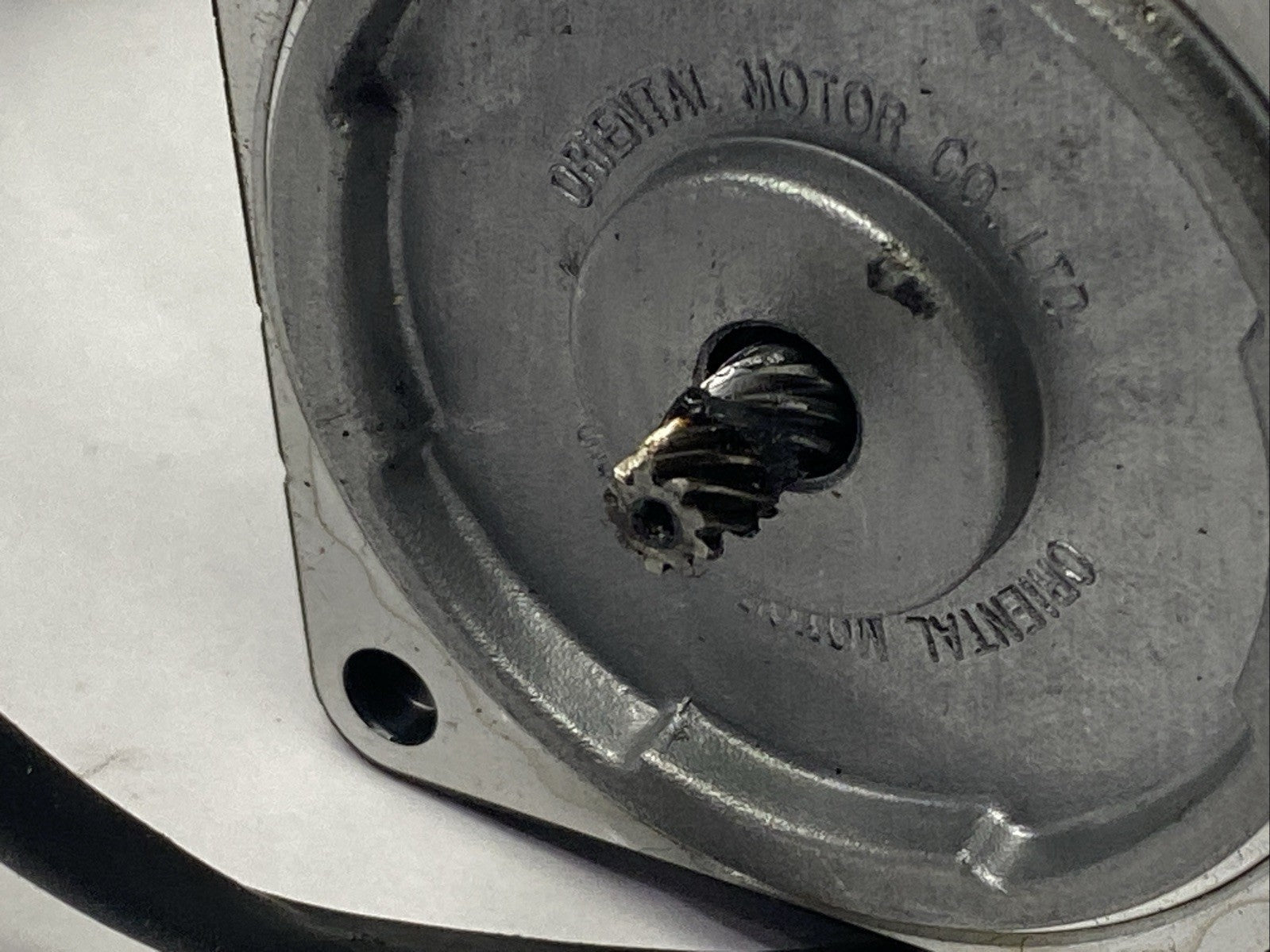 Oriental Motor 3TK6GN-AUL Torque Motor 900RPM 0.34A 60V 6W 1/125HP 1PH - Maverick Industrial Sales