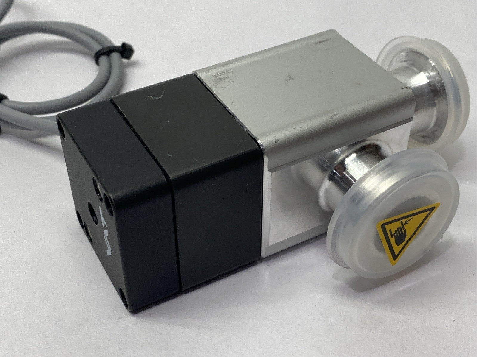VAT 24424-KA21-0001/0436 Angle Vacuum Valve - Maverick Industrial Sales