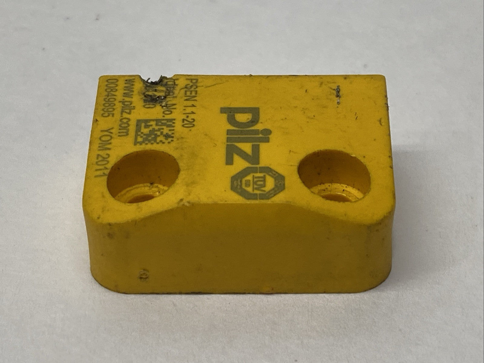 Pilz PSEN 1.1-20 Magnetic Non-Contact Safety Switch 514120 - Maverick Industrial Sales