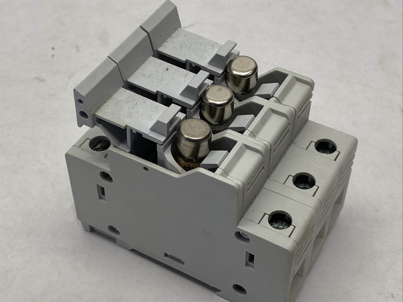 VLC10 3P | ETI Fuse Holder 32A 690V 3W 3P - Used - Maverick Industrial Sales