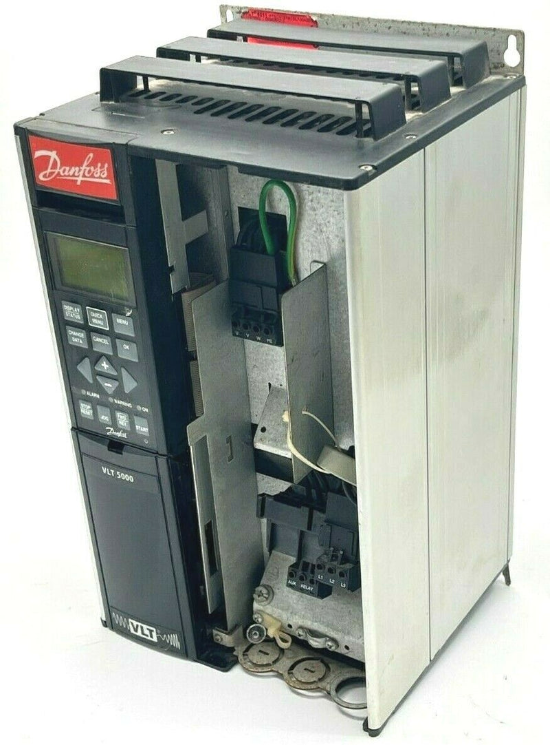 Danfoss VLT5011PT5CN1STR1DLF00A00C0 VLT 5011 Variable Speed Drive 5HP NO COVER - Maverick Industrial Sales