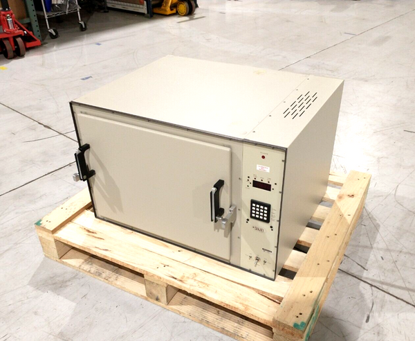 Sun Electronic Systems EC02 Temperature Test Chamber 2.2 Cubic Feet 115V - Maverick Industrial Sales