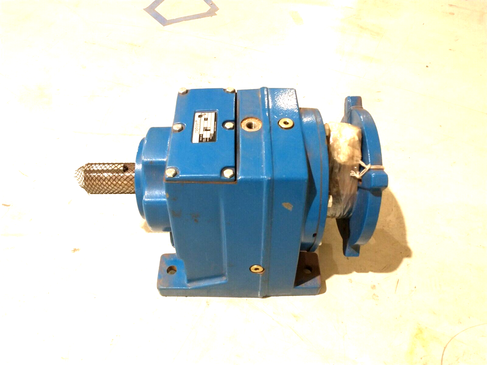Radicon M082218.BANQ1 Helical In-Line Gear Reducer For NEMA Motor 18:1 Ratio - Maverick Industrial Sales