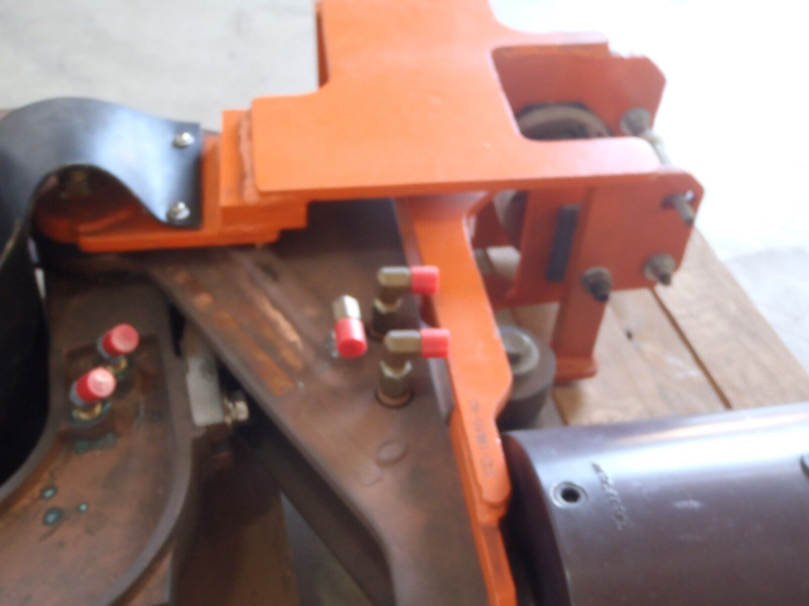 Milco MFG. 638-10172-01 Robot Pinch-Type Weld Gun ML-2603-08 Cylinder - Maverick Industrial Sales
