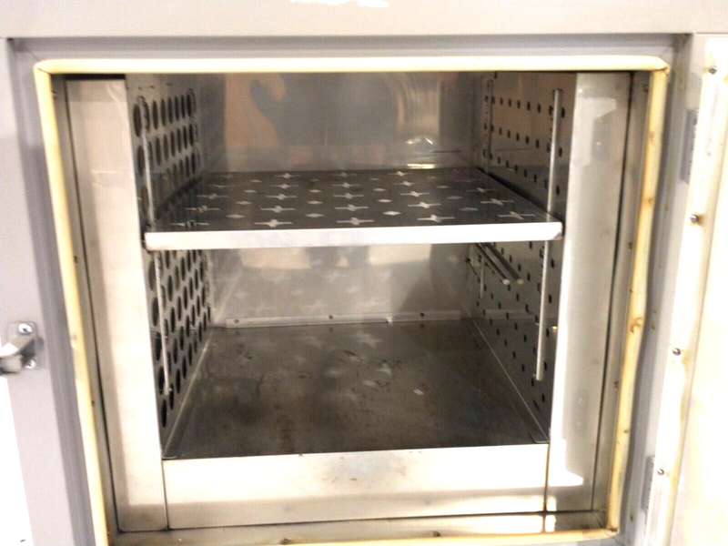 VWR Scientific 1670 HAFO Series Horizontal Air Flow Oven 230V 11.7A 2800W - Maverick Industrial Sales