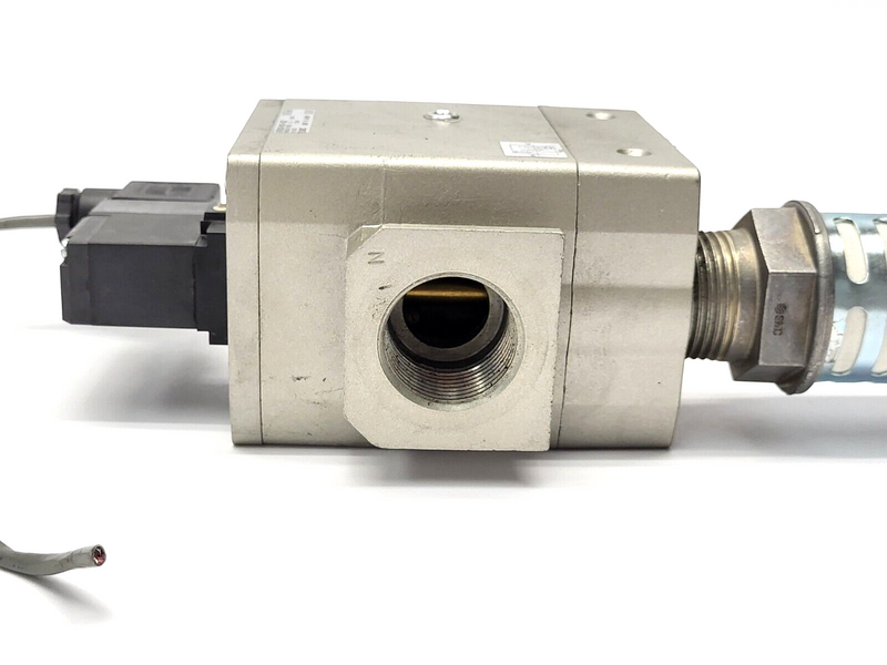 SMC AV5000-N10-5DZ Soft Start Valve w/ SMC AN600-10 Pneumatic Muffler Silencer - Maverick Industrial Sales